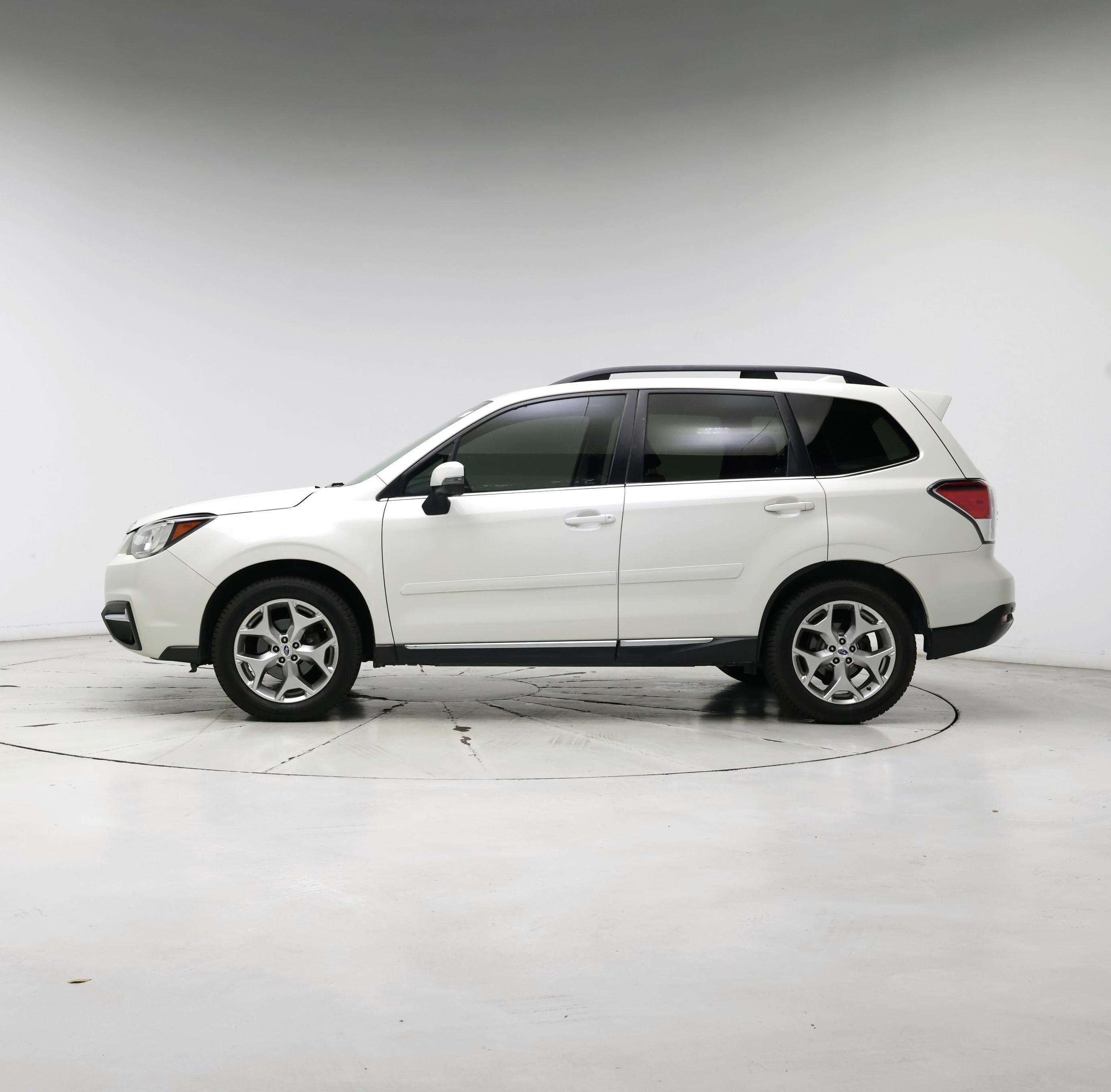 Thumbnail: 2017 Subaru Forester - 3