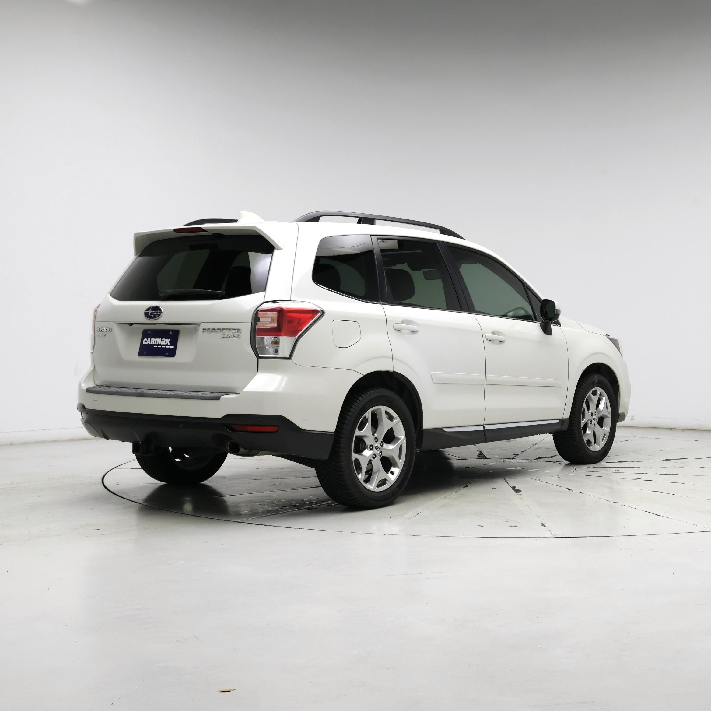 Thumbnail: 2017 Subaru Forester - 8