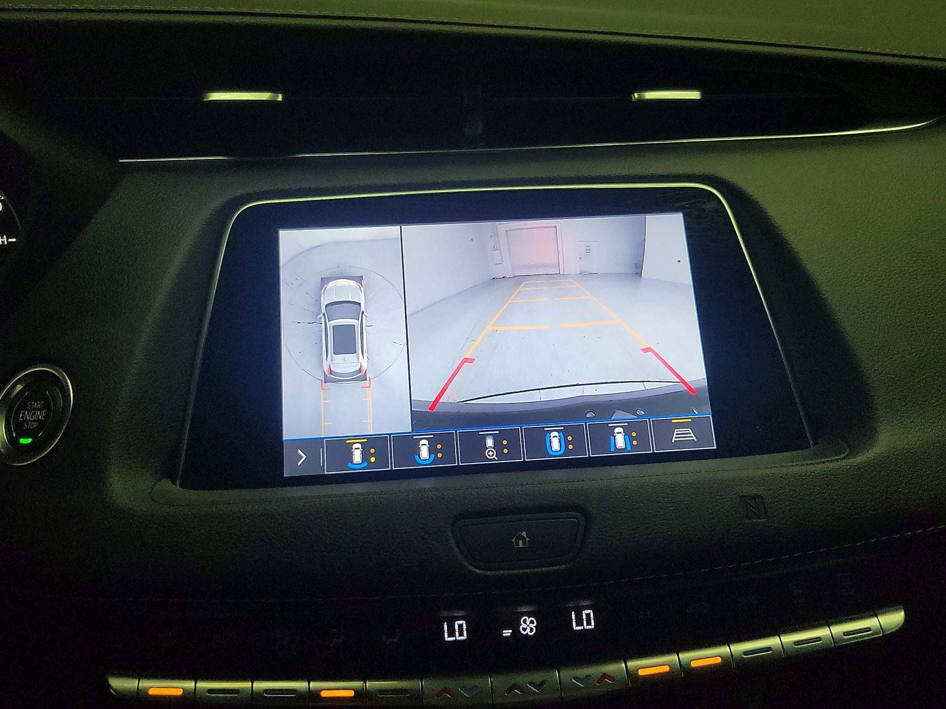 Thumbnail: 2019 Cadillac XT4 - 14