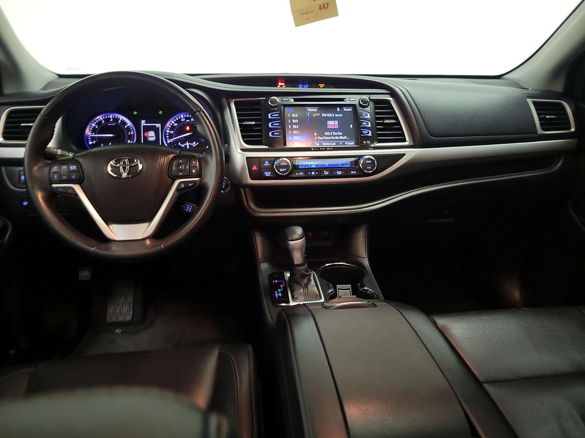 Thumbnail: 2018 Toyota Highlander - 9