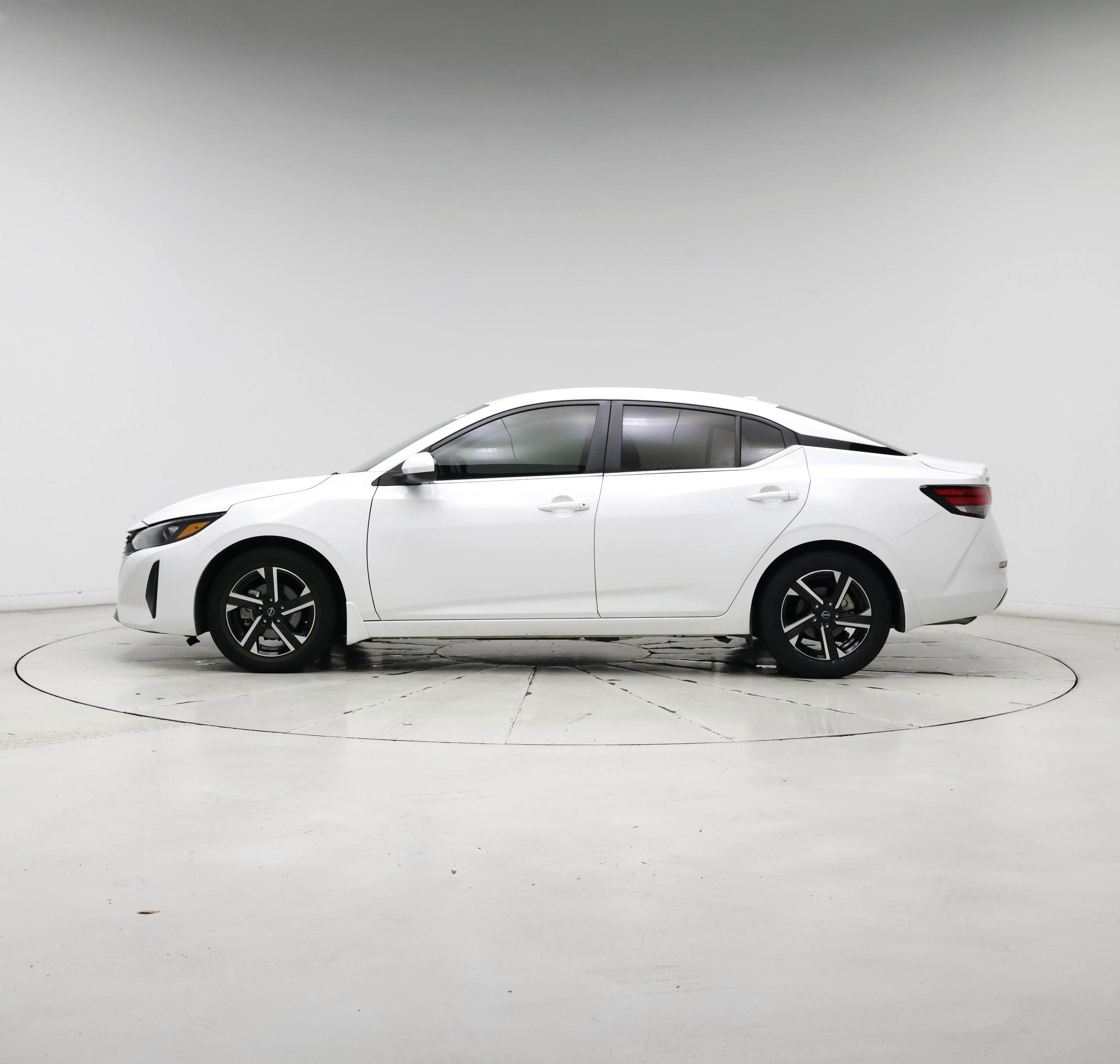 Thumbnail: 2024 Nissan Sentra - 3