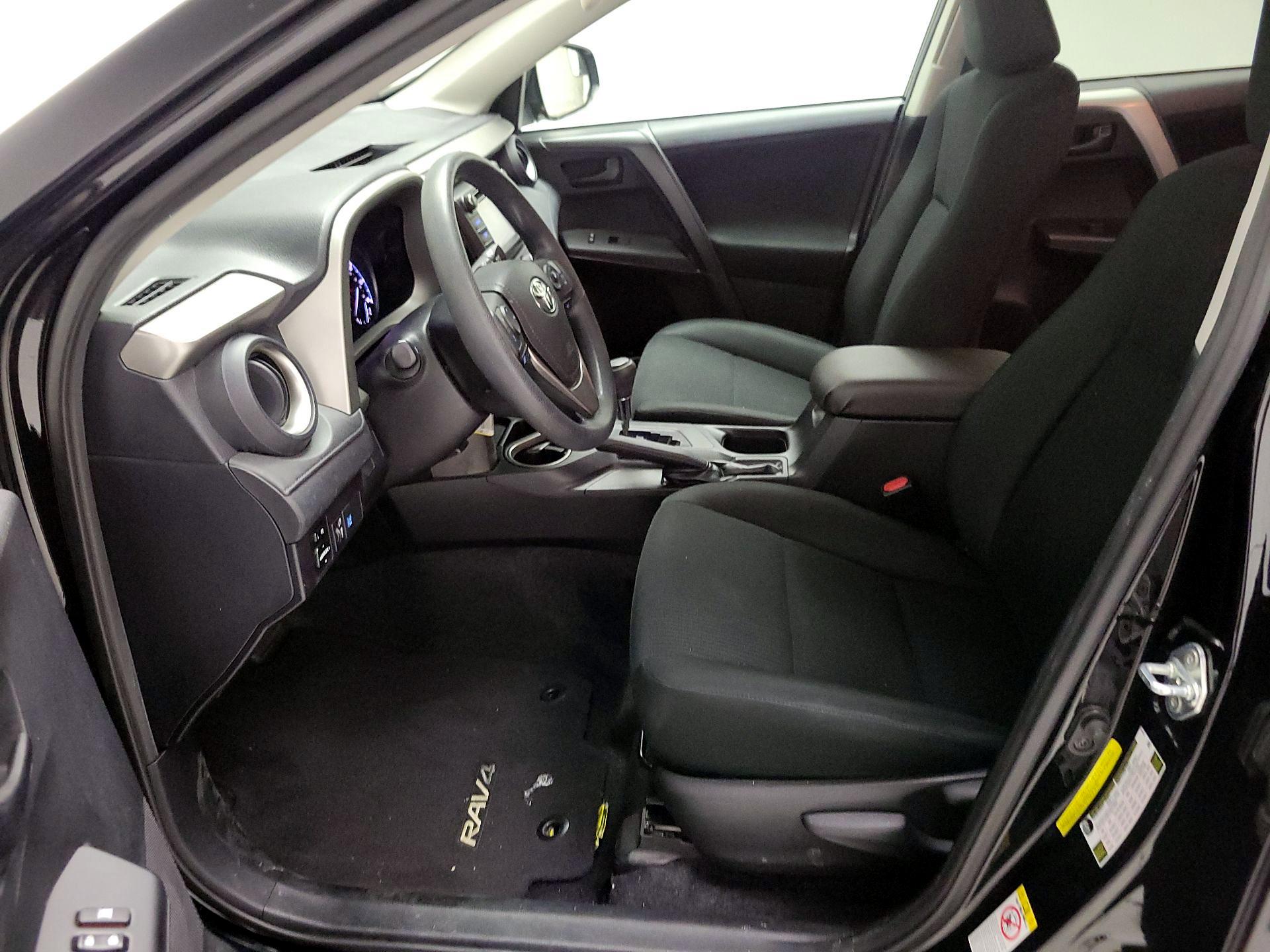 Thumbnail: 2017 Toyota RAV4 - 11