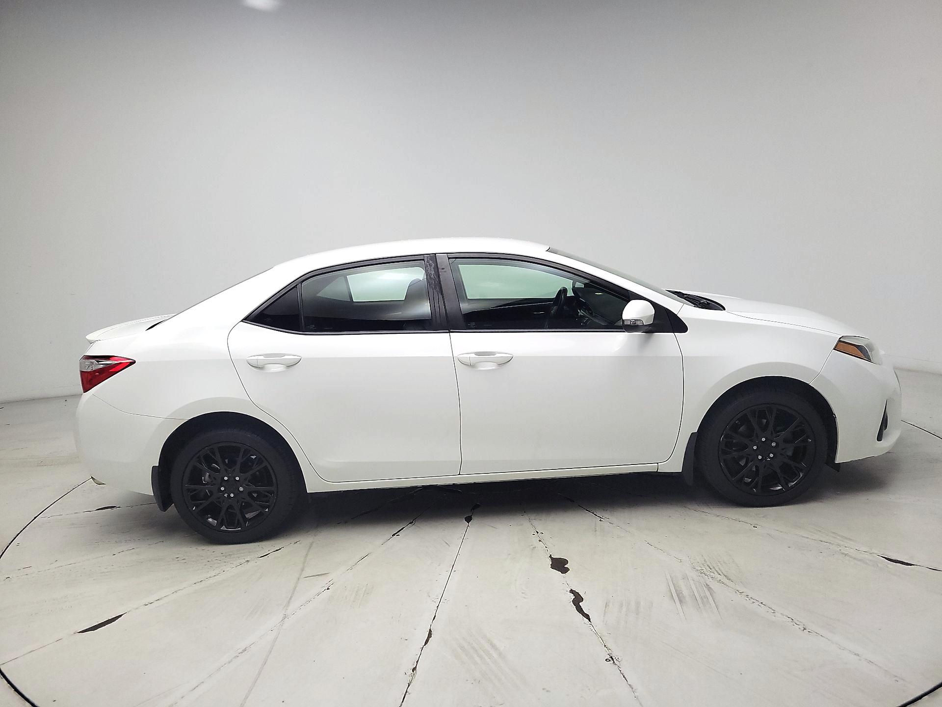 Thumbnail: 2016 Toyota Corolla - 4