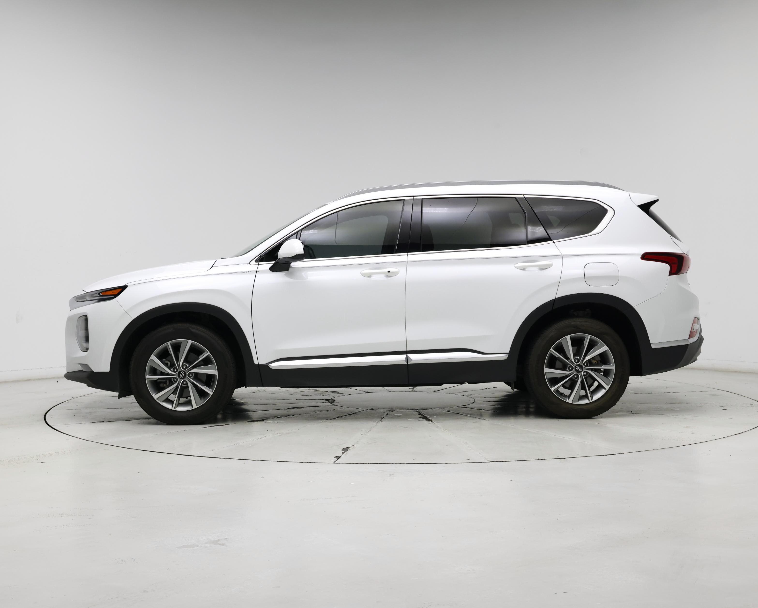 Thumbnail: 2019 Hyundai Santa Fe - 3