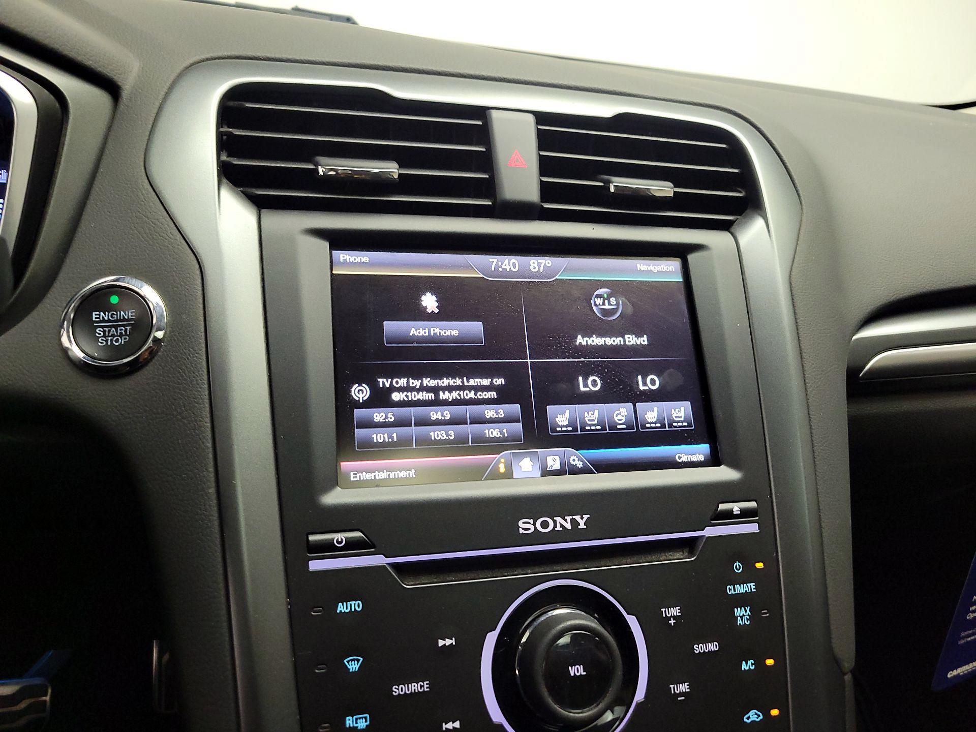 Thumbnail: 2015 Ford Fusion - 15