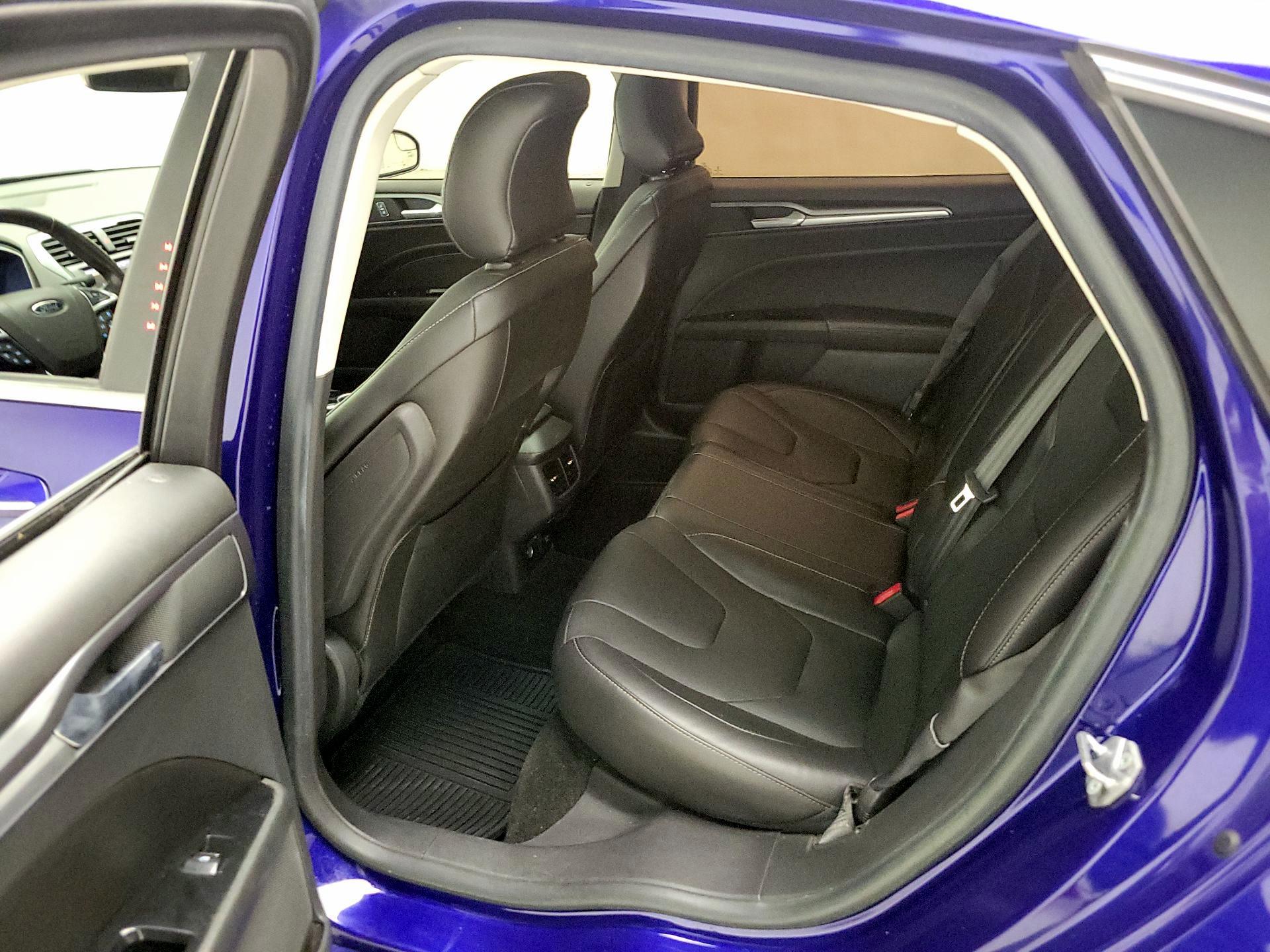 Thumbnail: 2015 Ford Fusion - 20