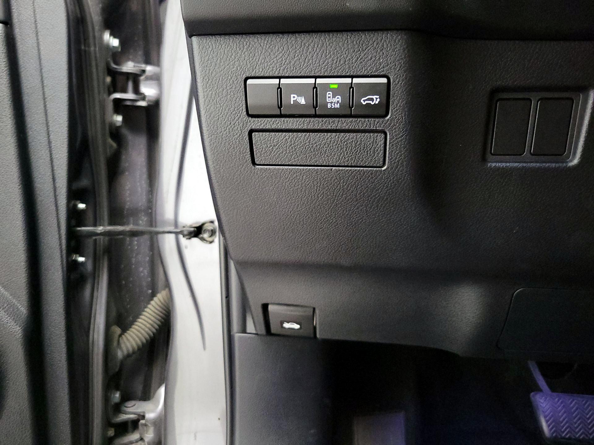 Thumbnail: 2016 Lexus NX - 13