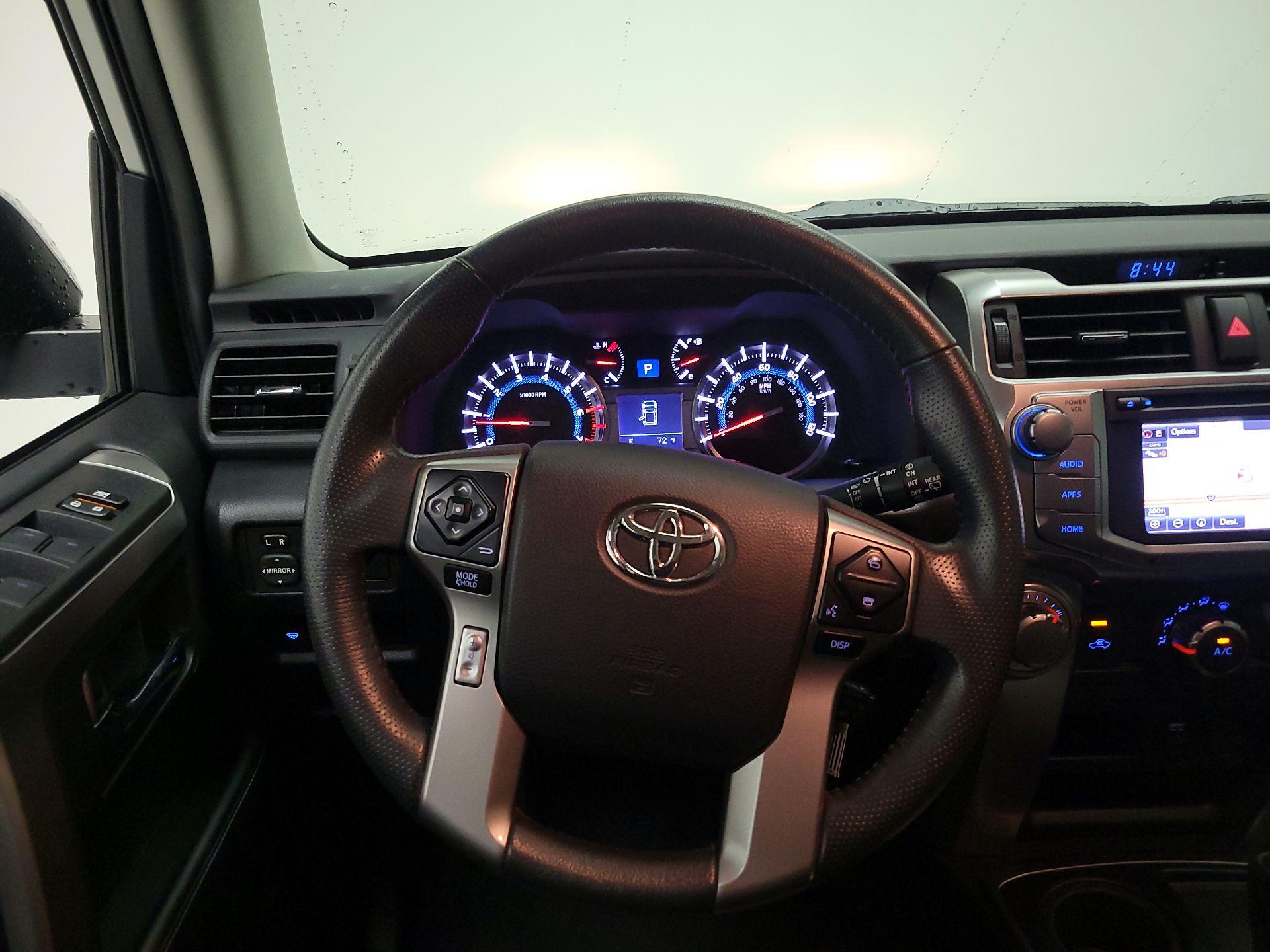 Thumbnail: 2019 Toyota 4Runner - 10