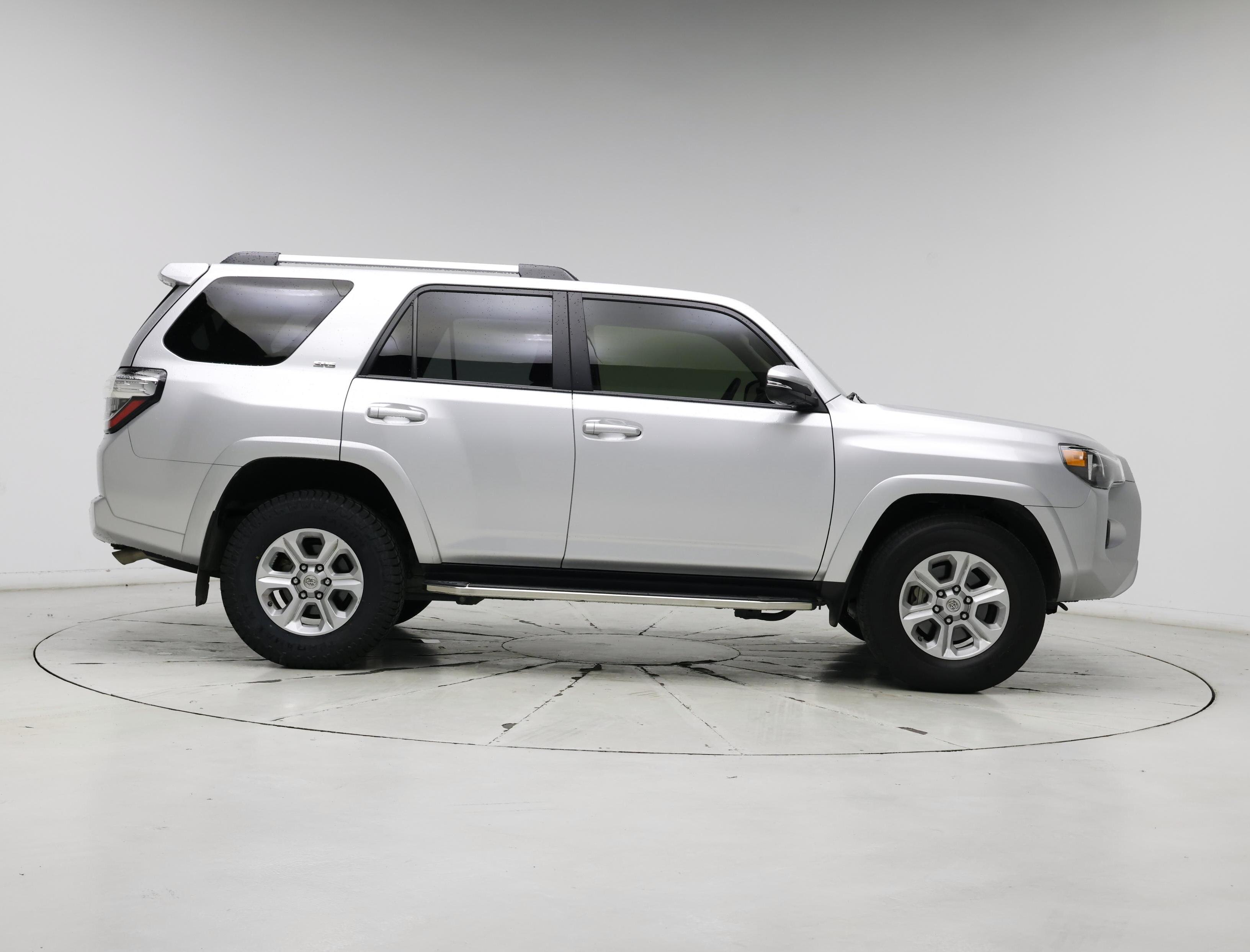 Thumbnail: 2019 Toyota 4Runner - 7