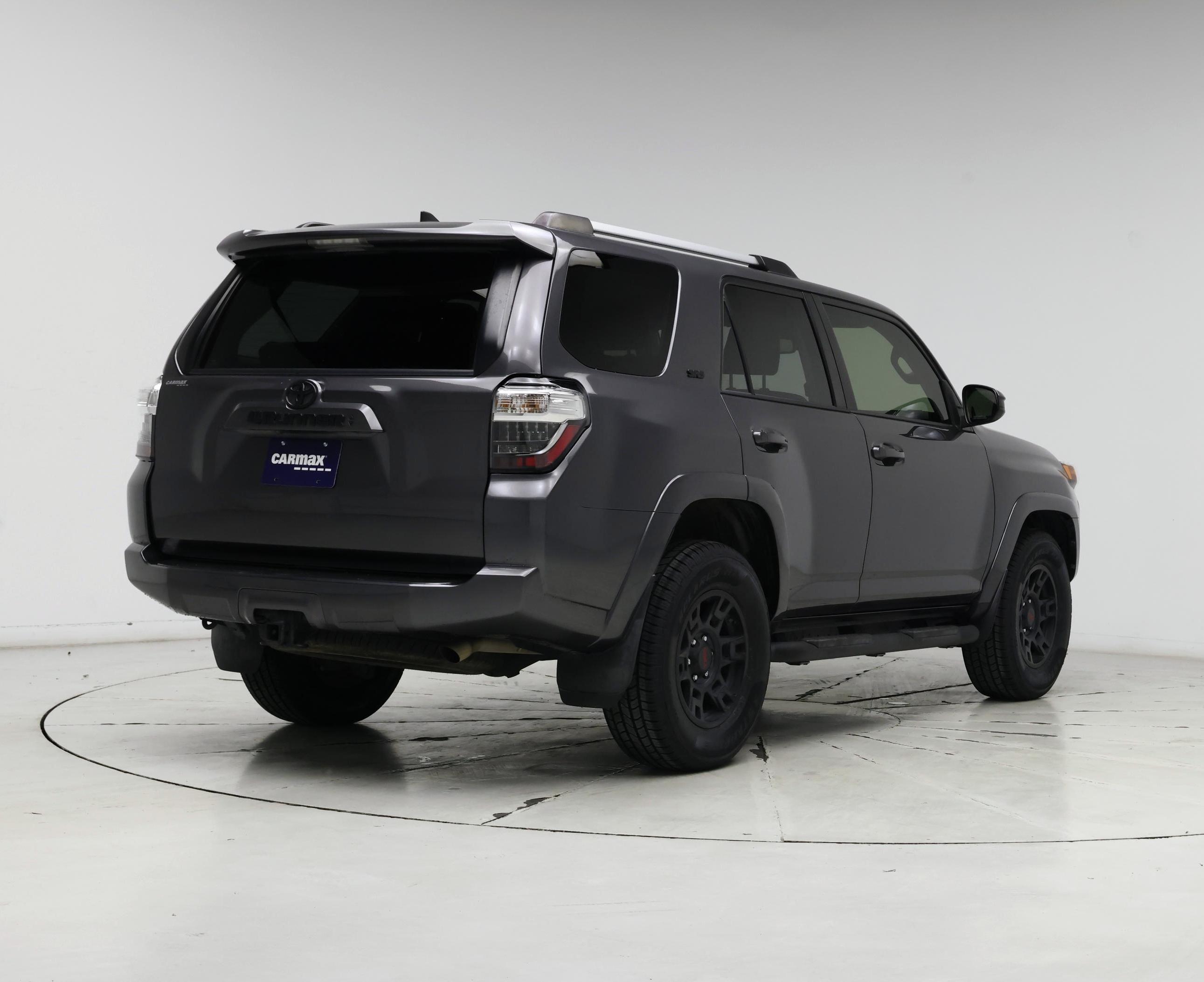 Thumbnail: 2021 Toyota 4Runner - 8