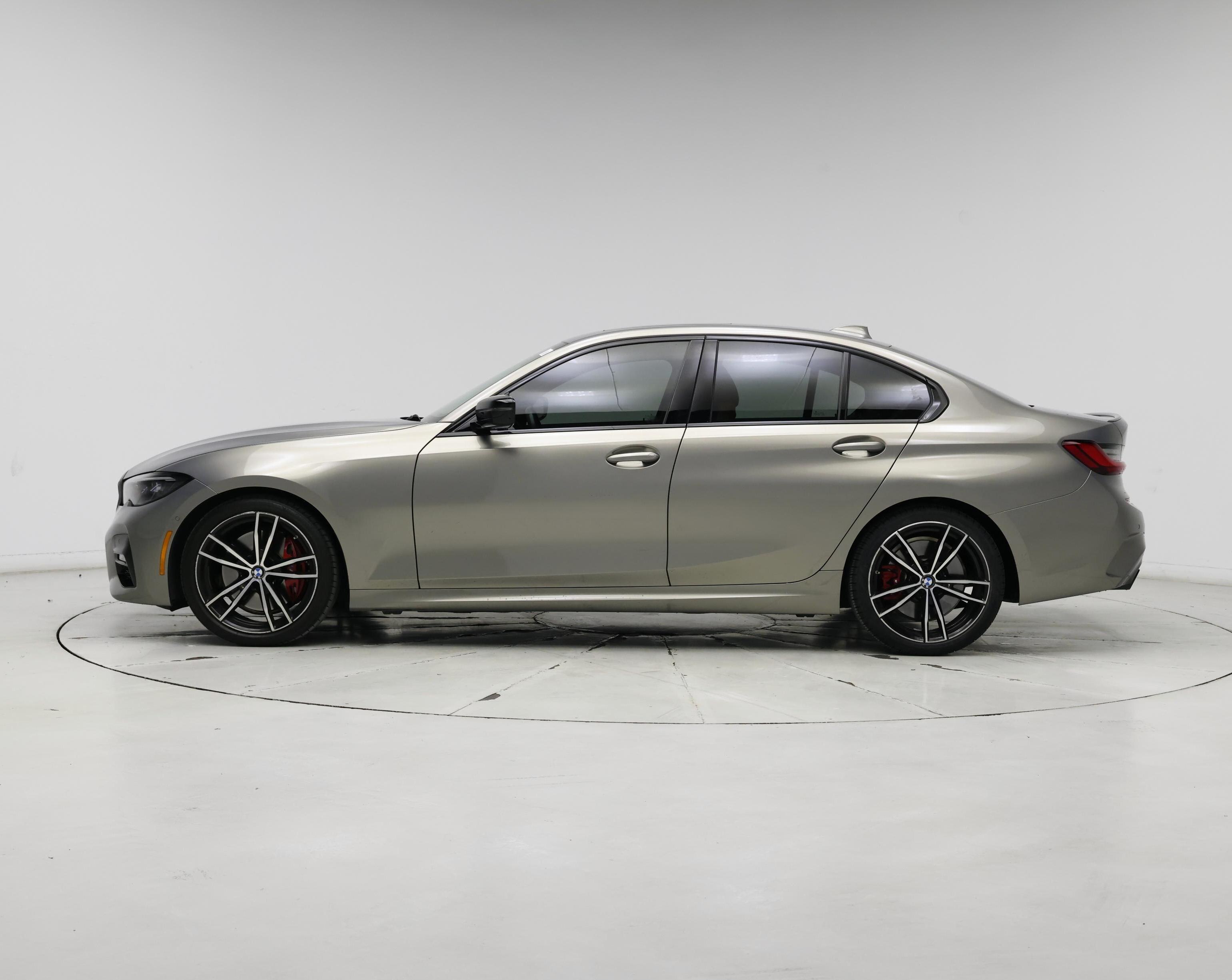 Thumbnail: 2022 BMW 3 Series - 3