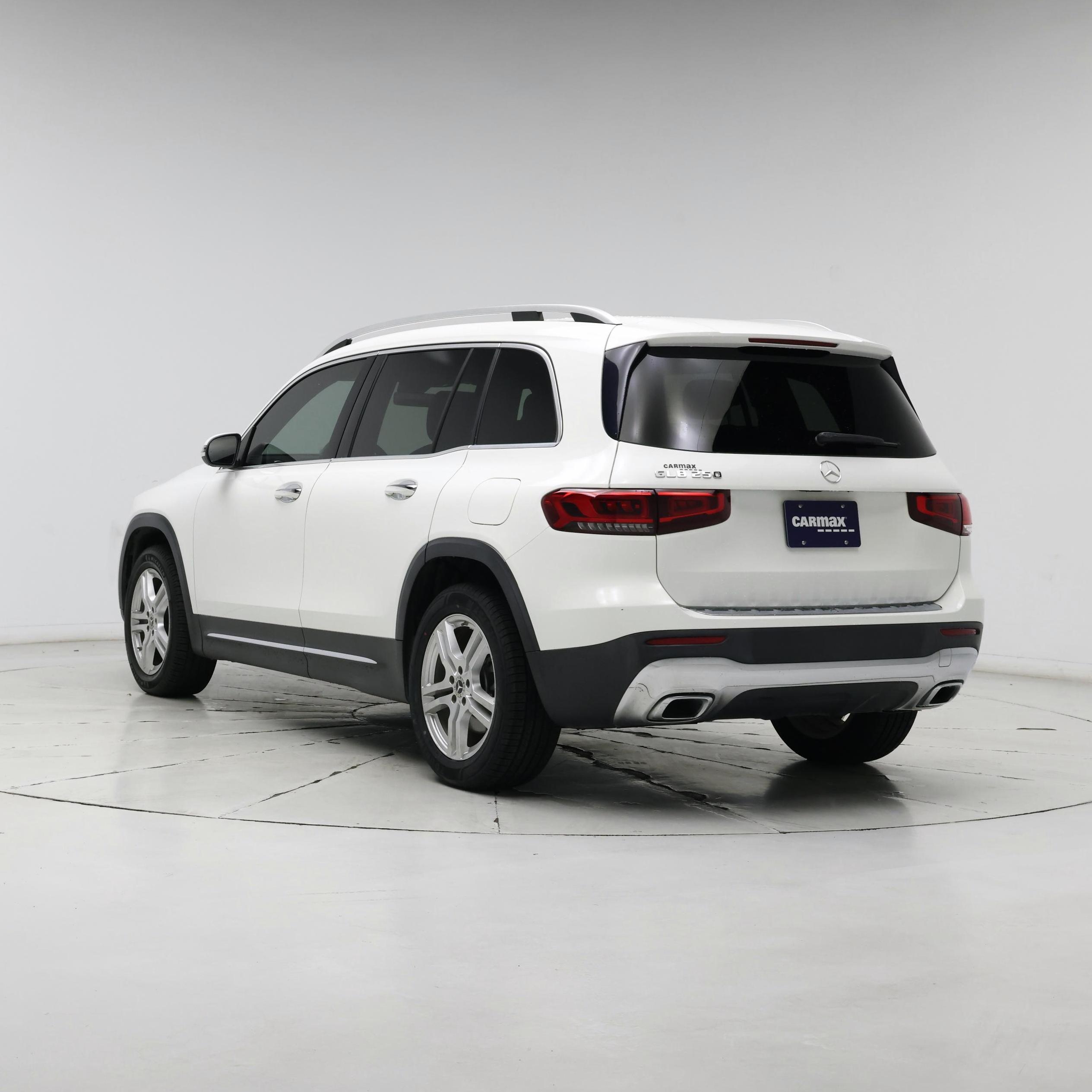 Thumbnail: 2020 Mercedes-Benz GLB - 2