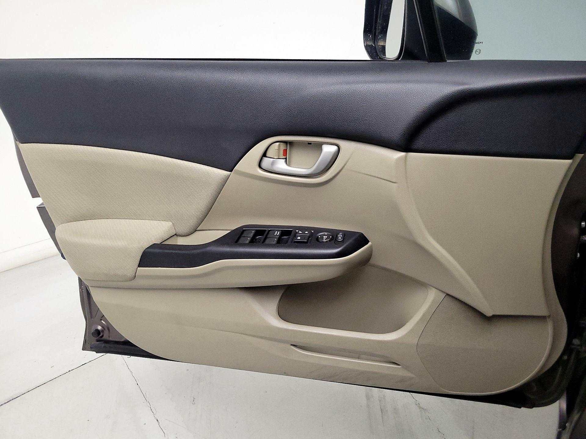 Thumbnail: 2013 Honda Civic - 12