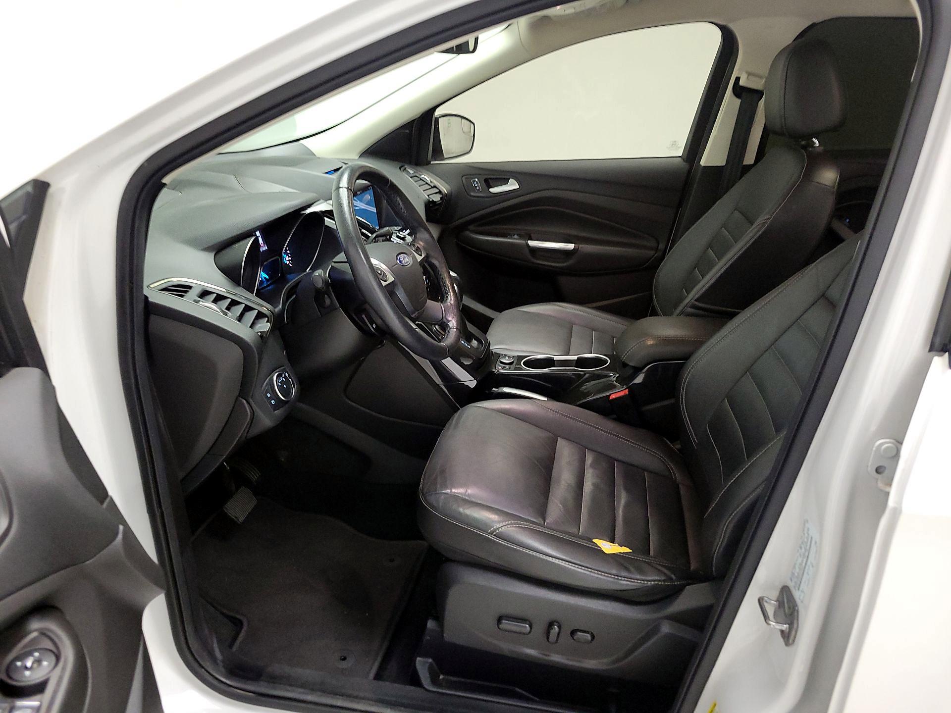Thumbnail: 2016 Ford Escape - 11