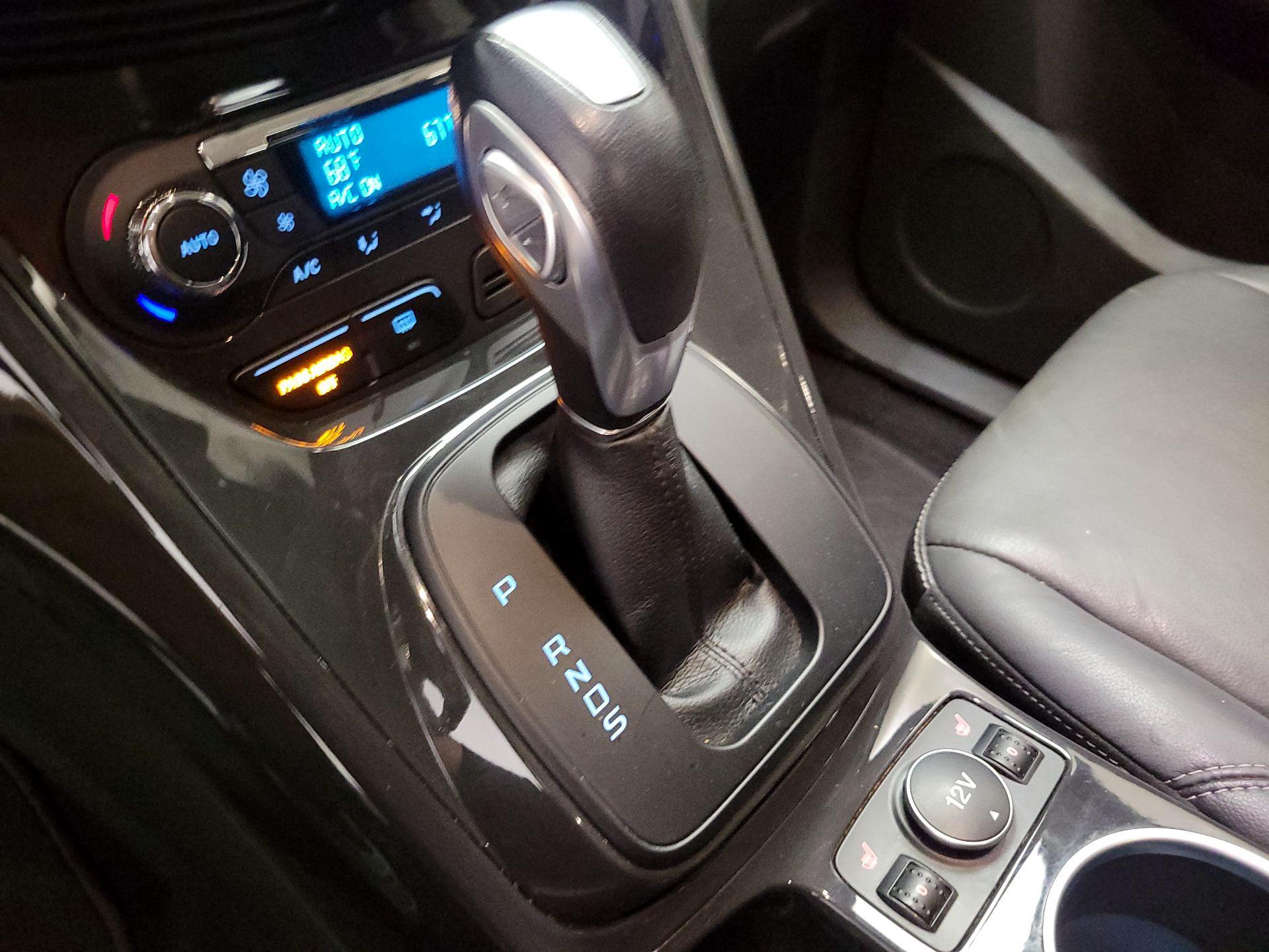 Thumbnail: 2016 Ford Escape - 18
