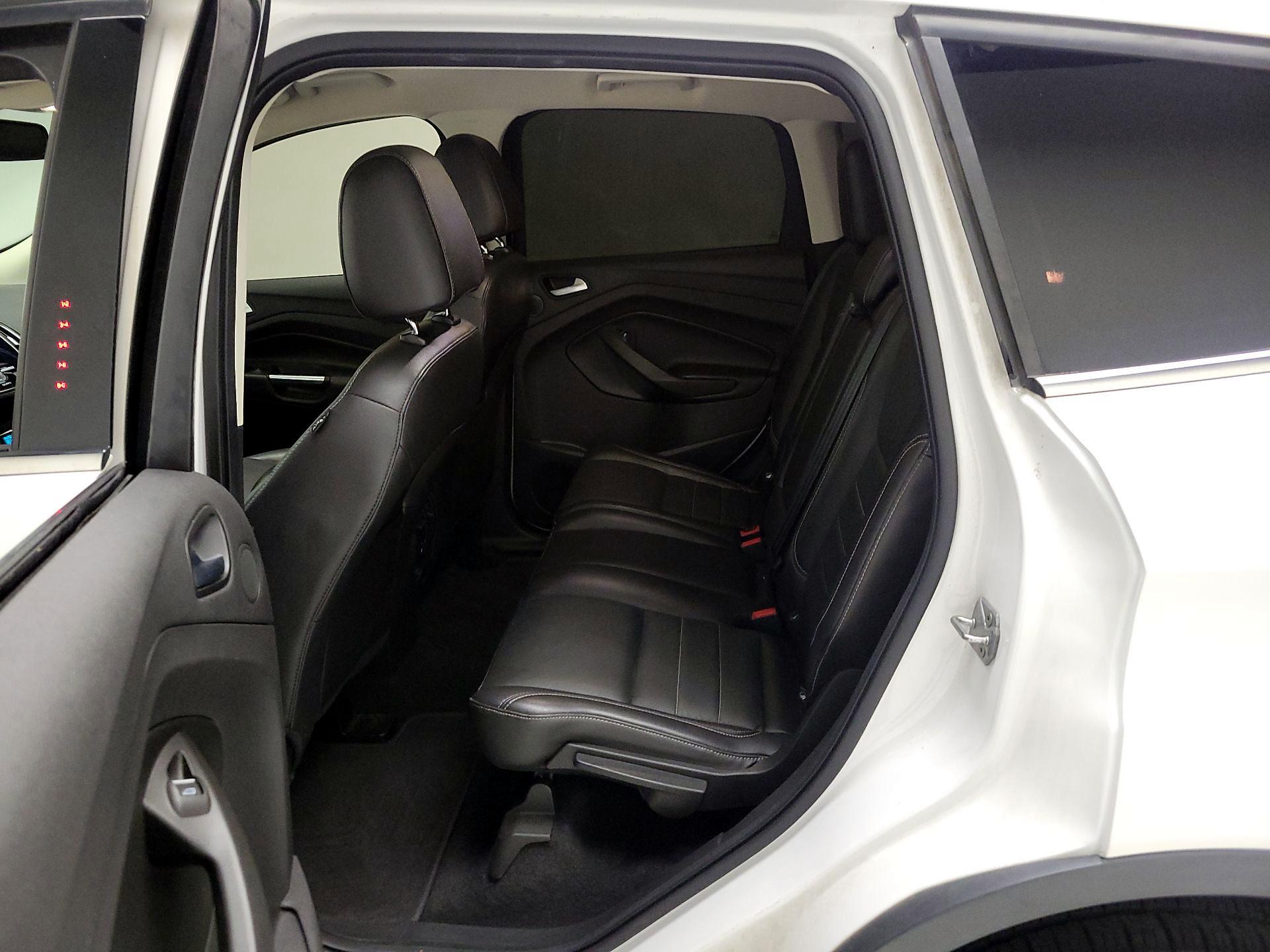 Thumbnail: 2016 Ford Escape - 19