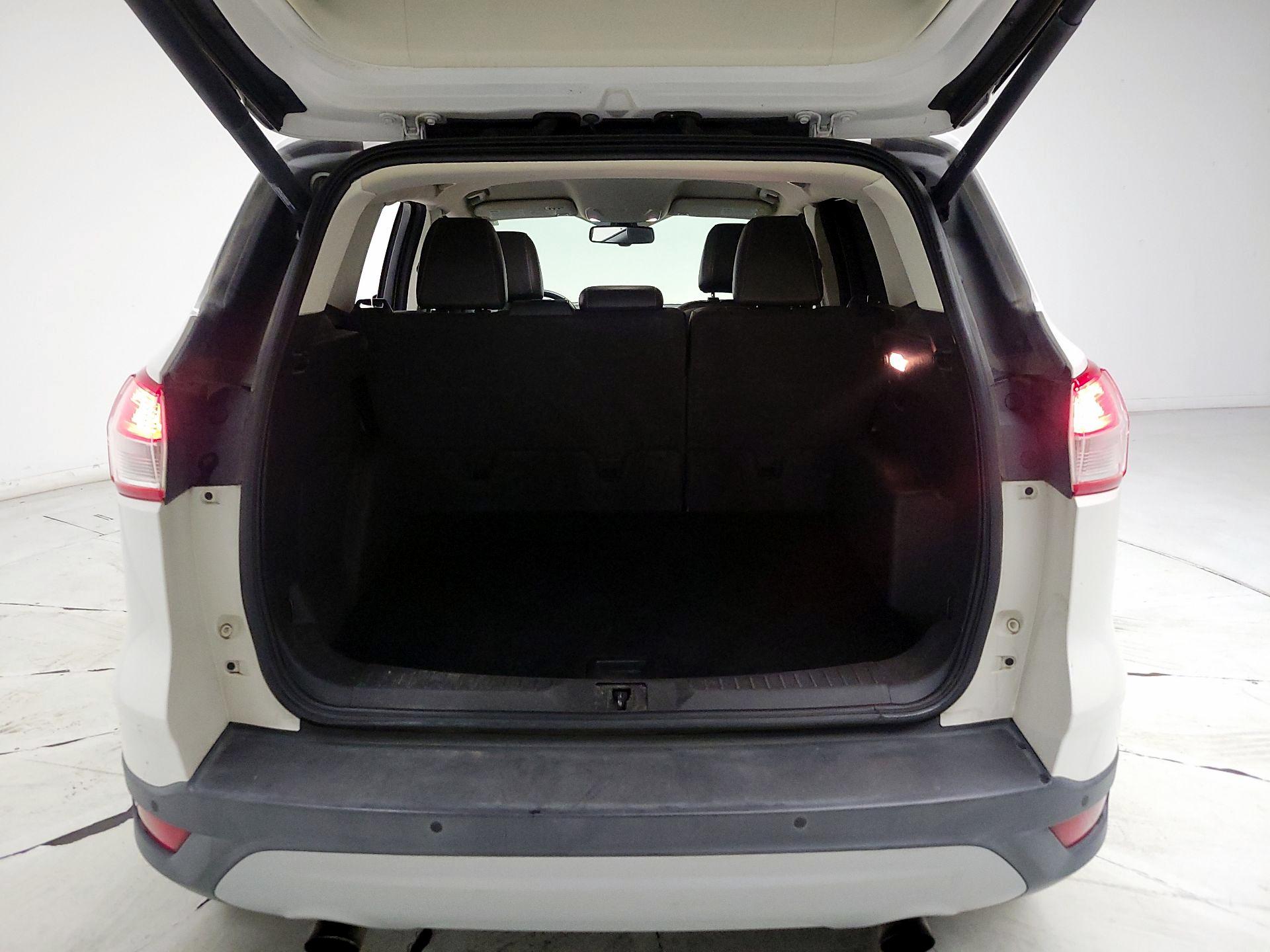 Thumbnail: 2016 Ford Escape - 20