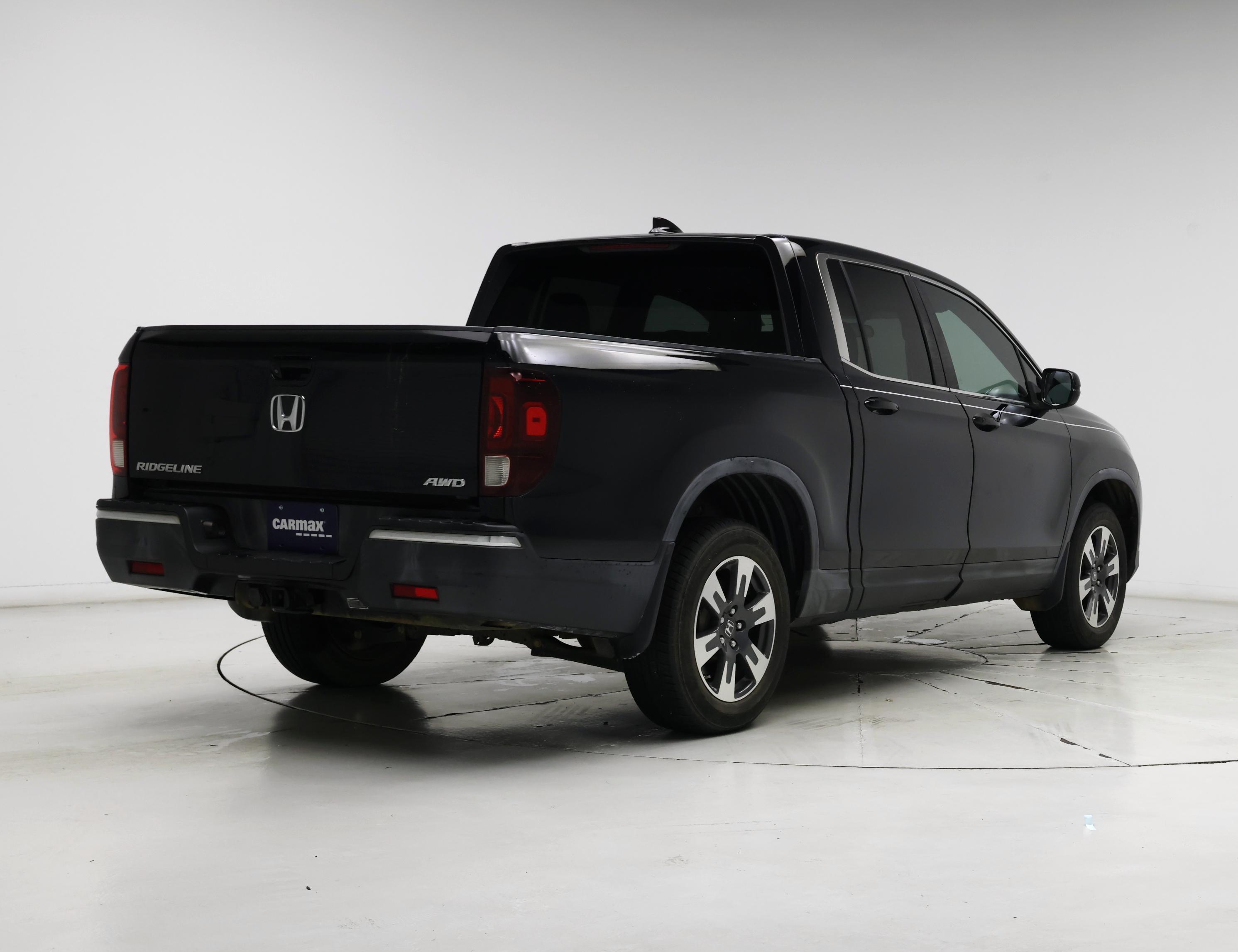 Thumbnail: 2017 Honda Ridgeline - 8