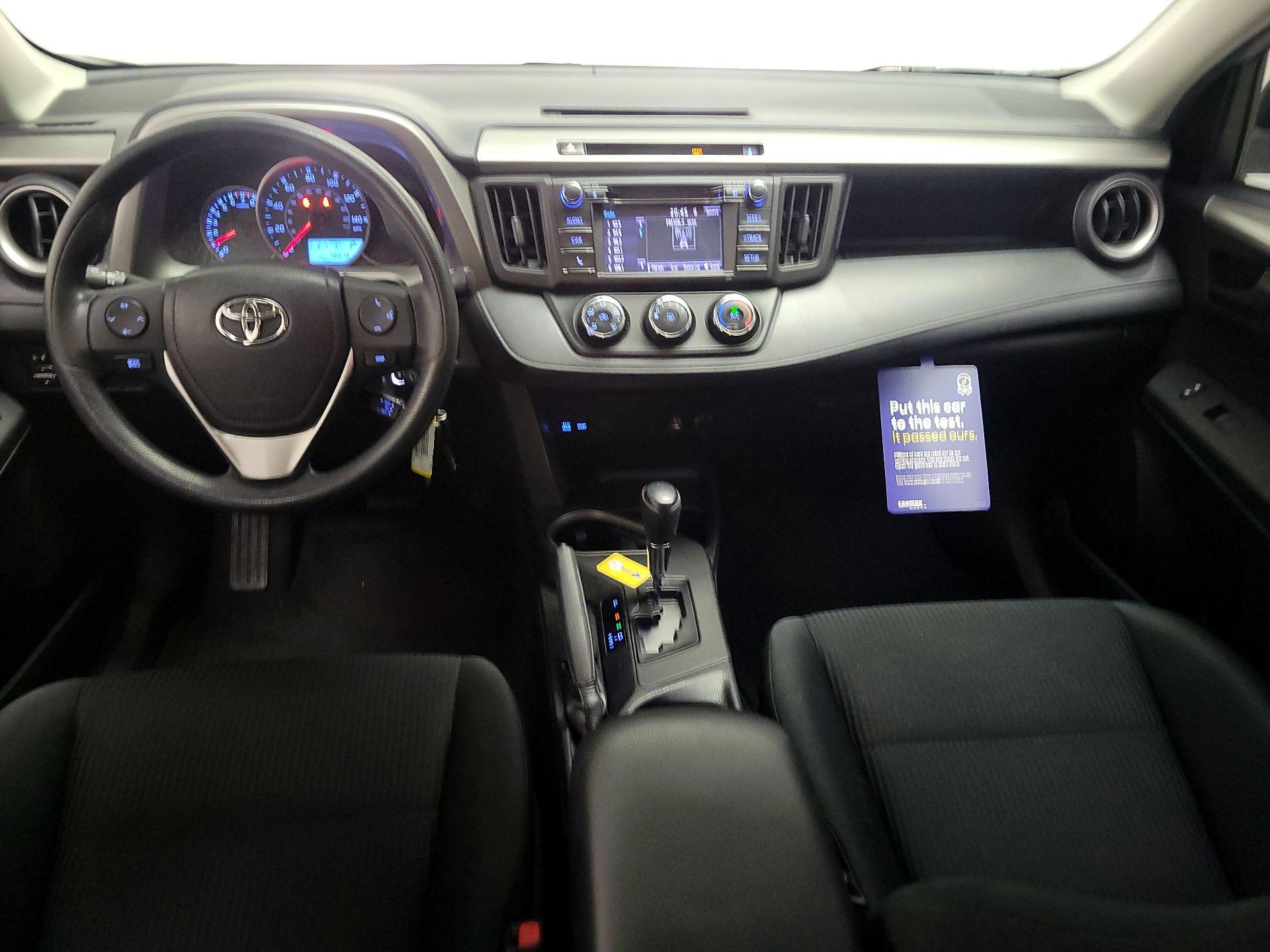 Thumbnail: 2016 Toyota RAV4 - 9