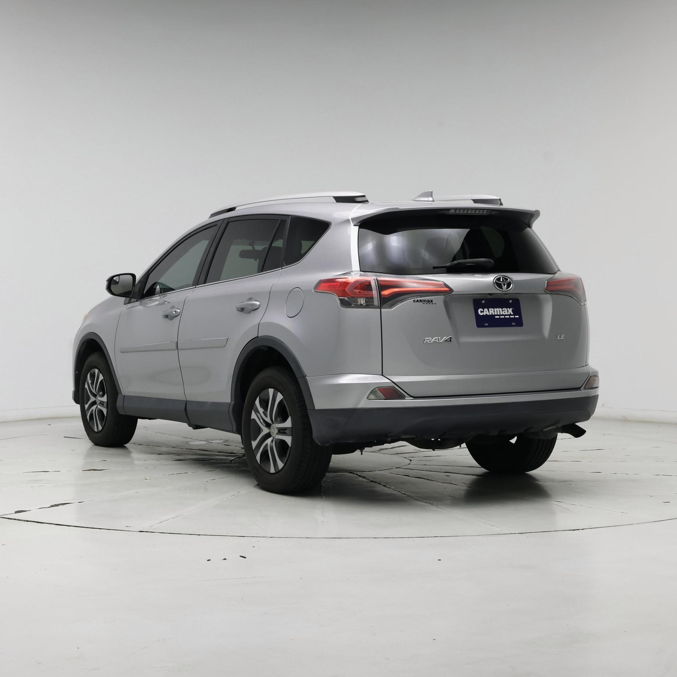 Thumbnail: 2016 Toyota RAV4 - 2