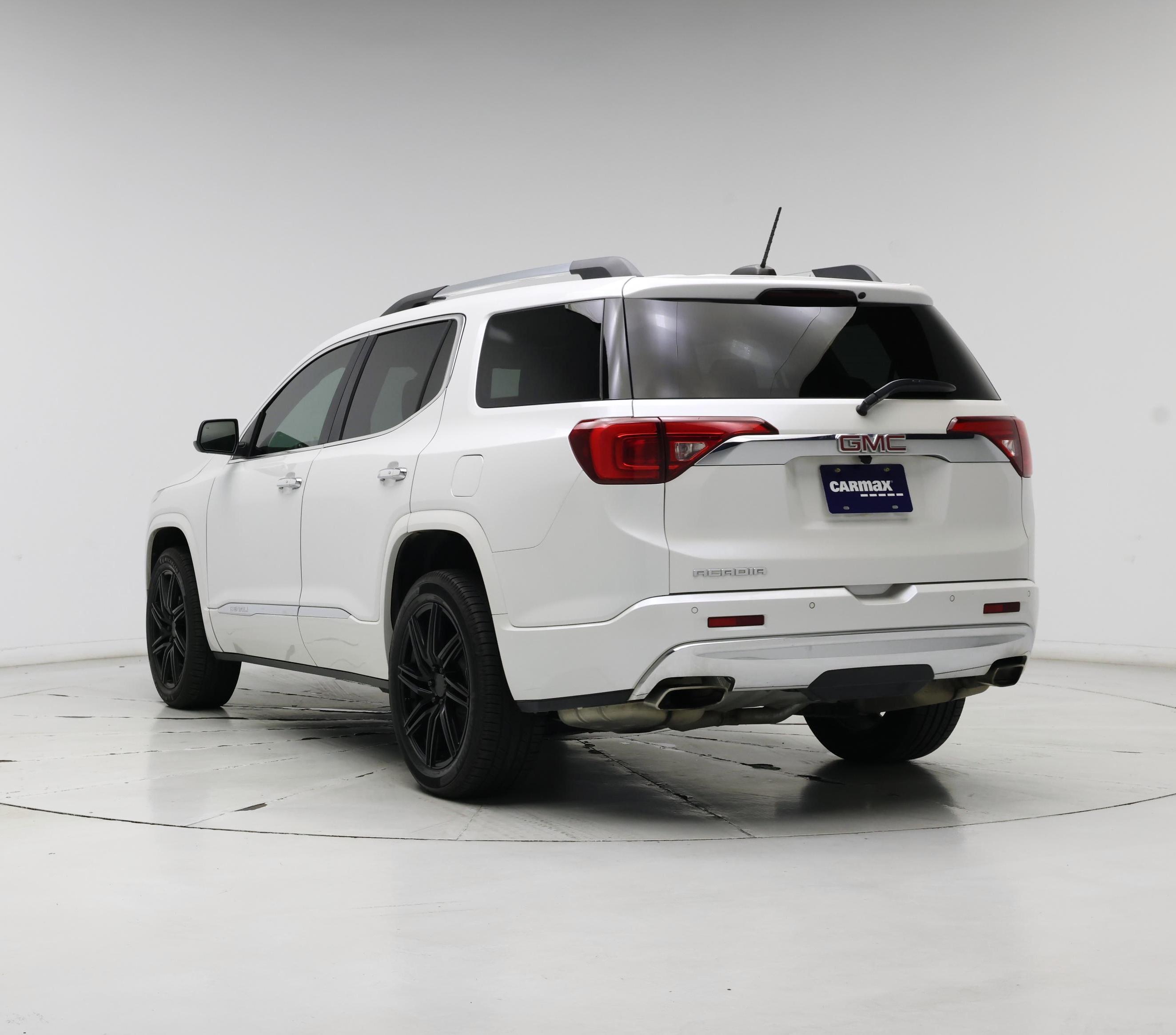 Thumbnail: 2018 GMC Acadia - 2