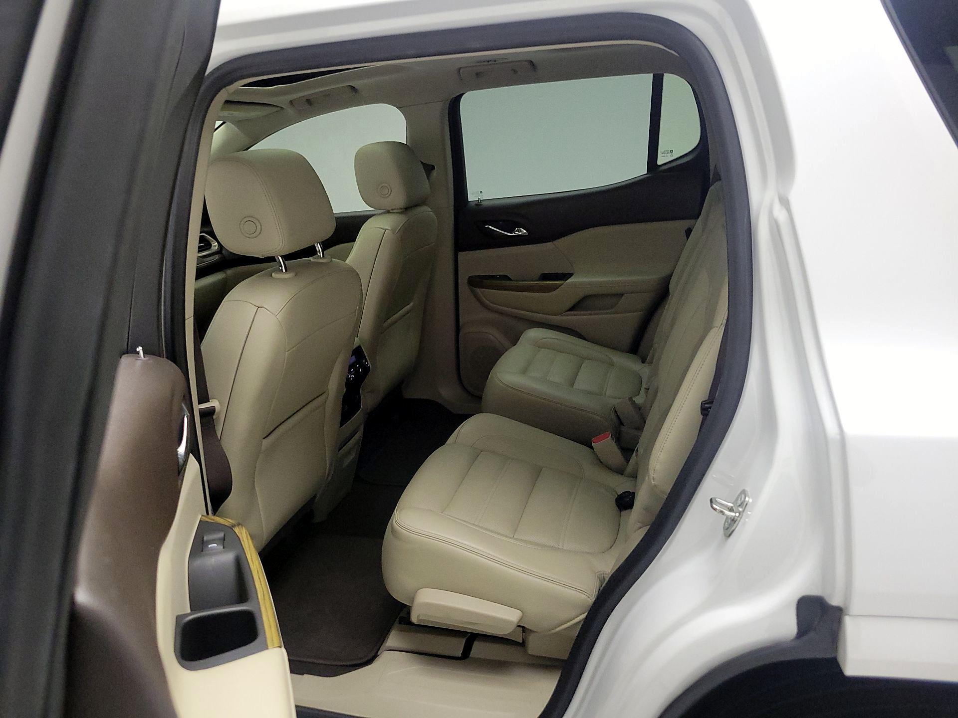 Thumbnail: 2018 GMC Acadia - 19