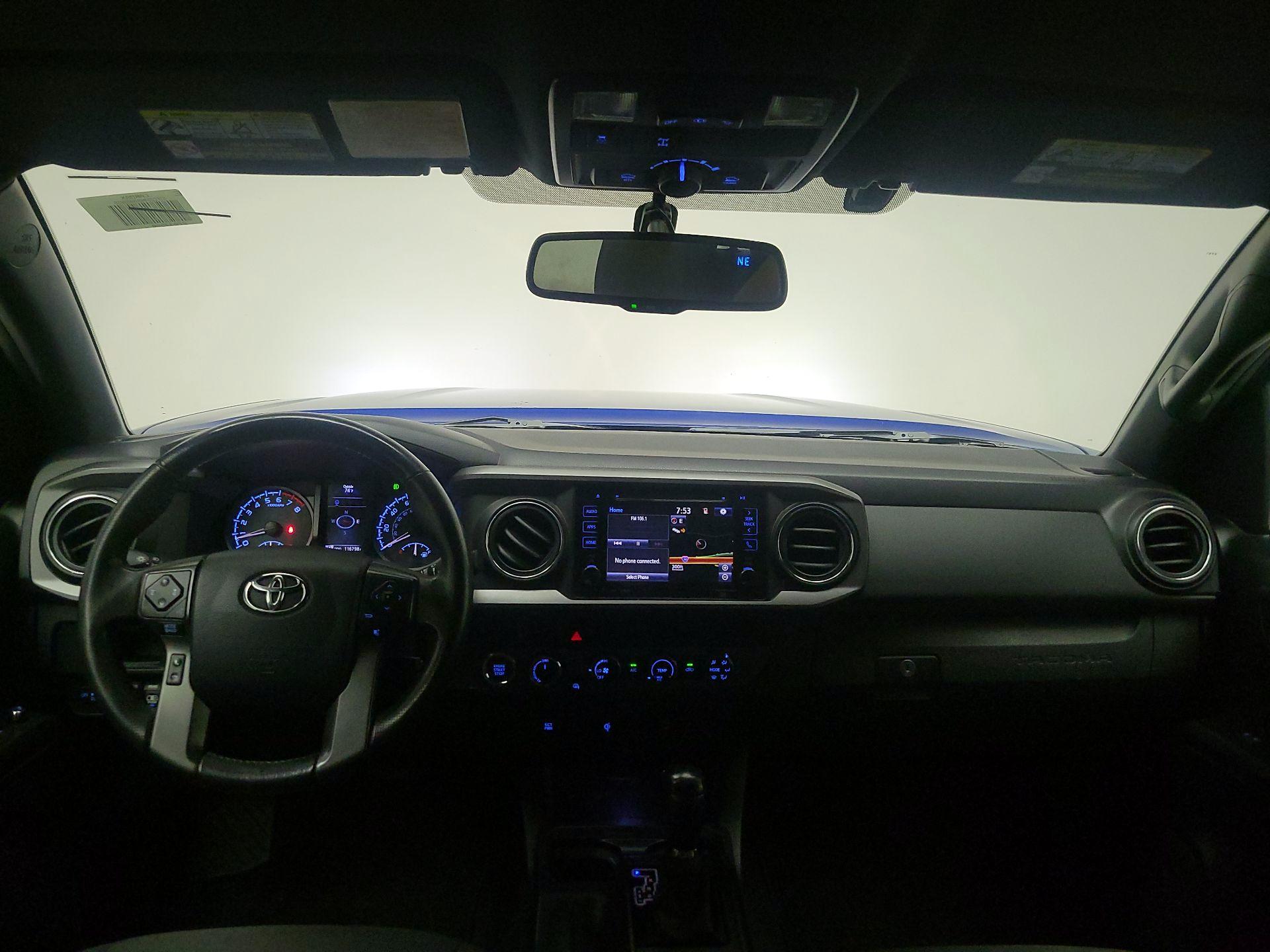 Thumbnail: 2017 Toyota Tacoma - 9