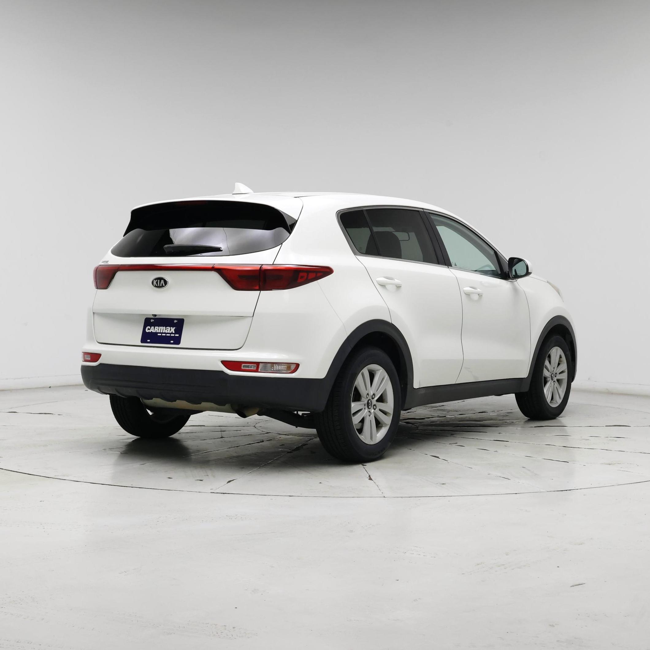 Thumbnail: 2017 Kia Sportage - 8