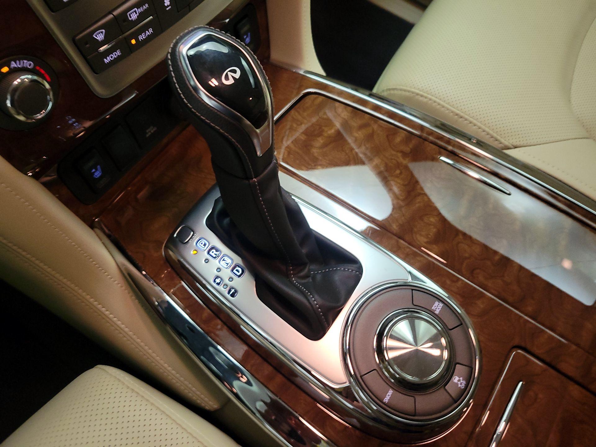 Thumbnail: 2018 INFINITI QX80 - 18
