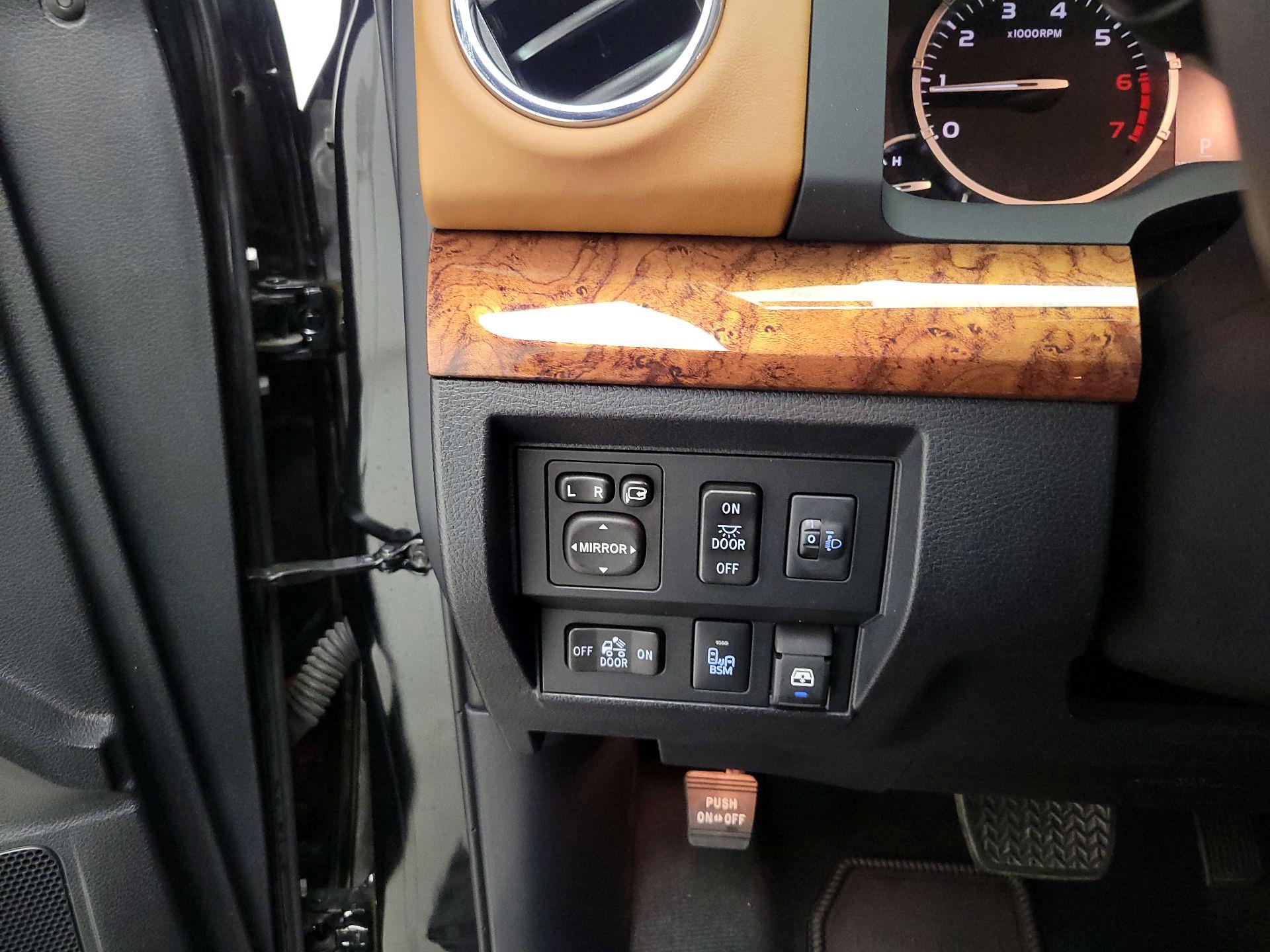 Thumbnail: 2016 Toyota Tundra - 13
