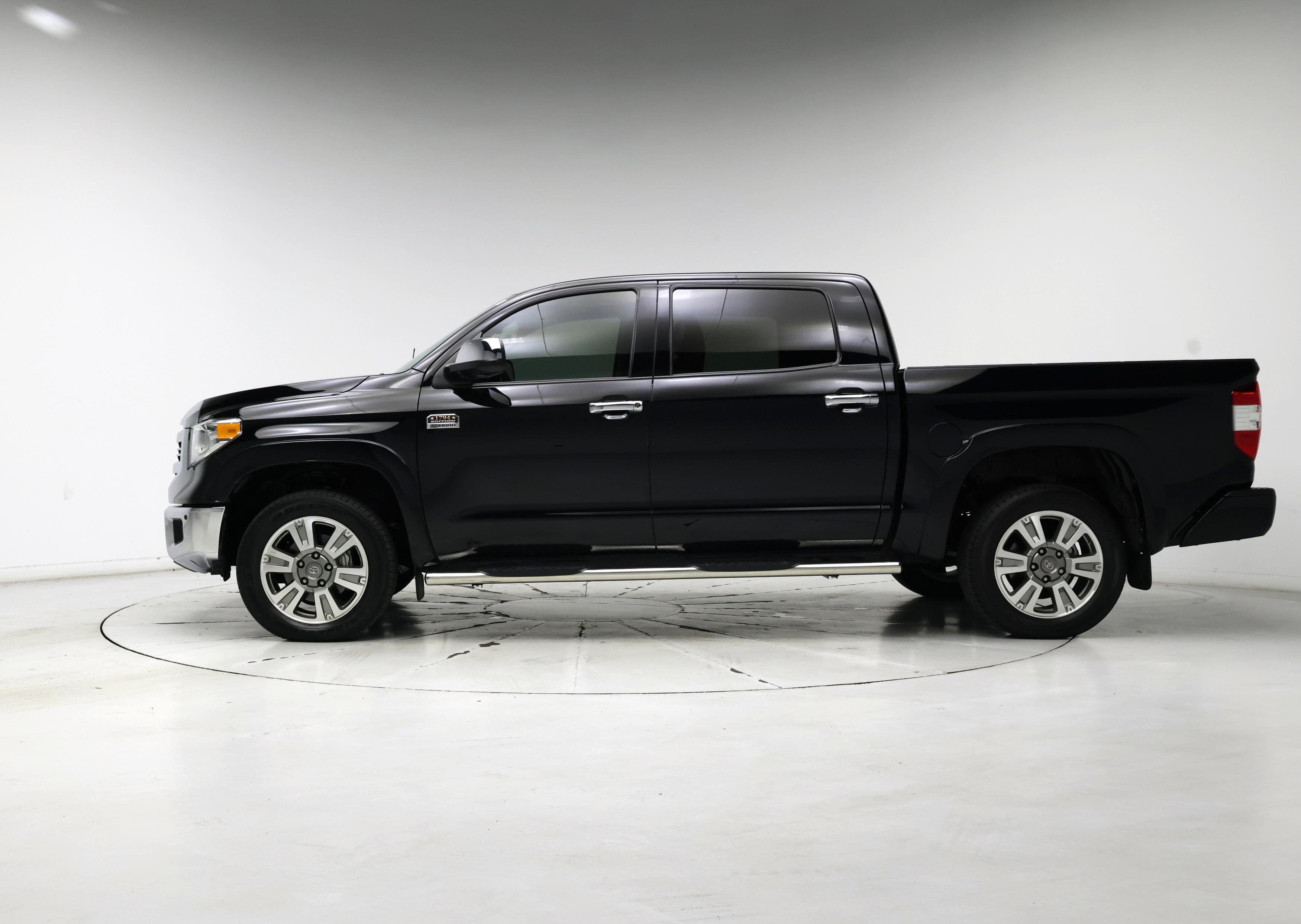Thumbnail: 2016 Toyota Tundra - 3