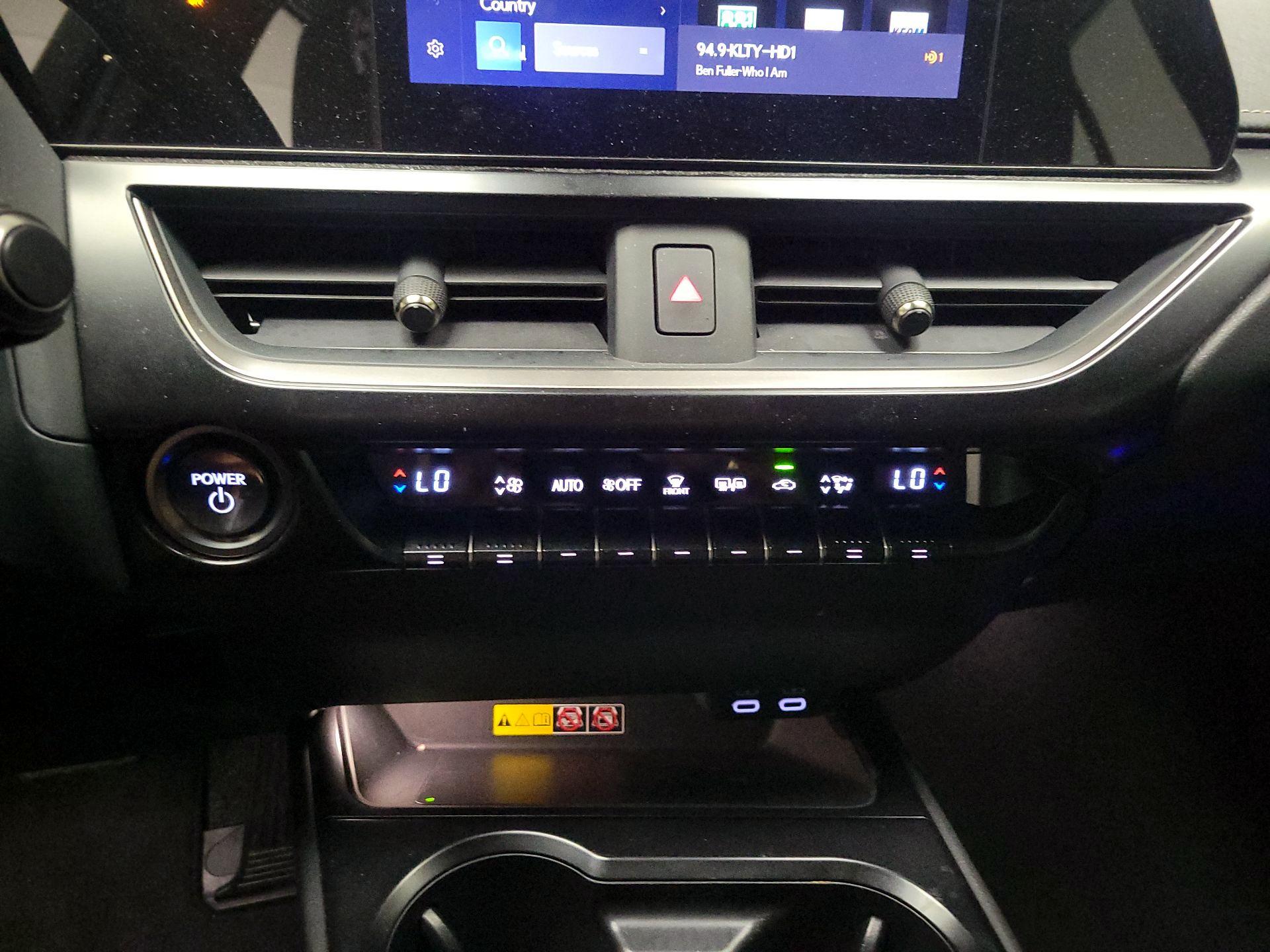 Thumbnail: 2024 Lexus UX - 17