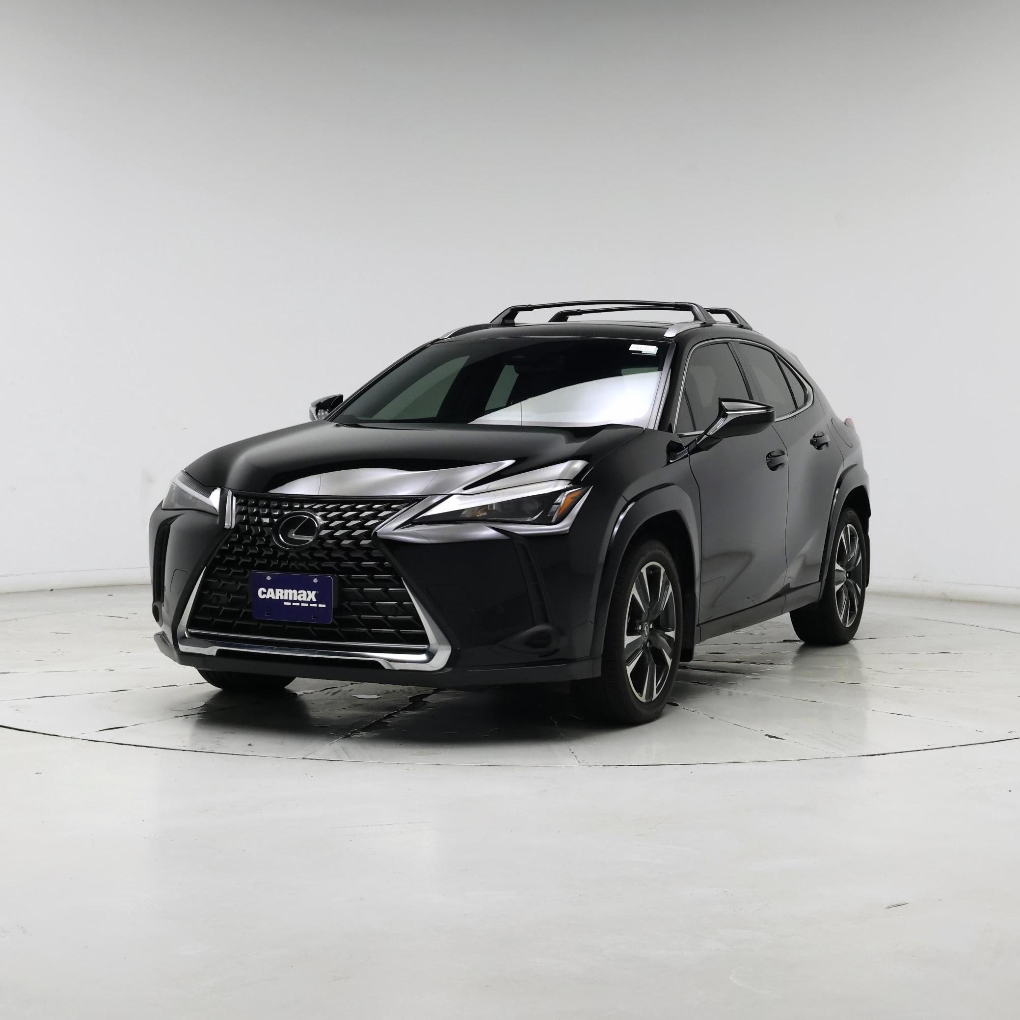 Thumbnail: 2024 Lexus UX - 4
