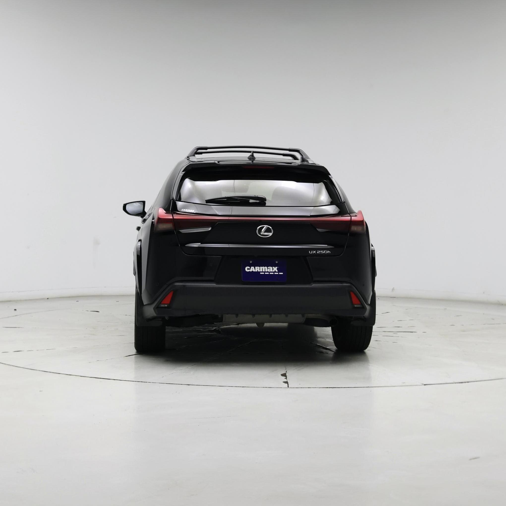 Thumbnail: 2024 Lexus UX - 6