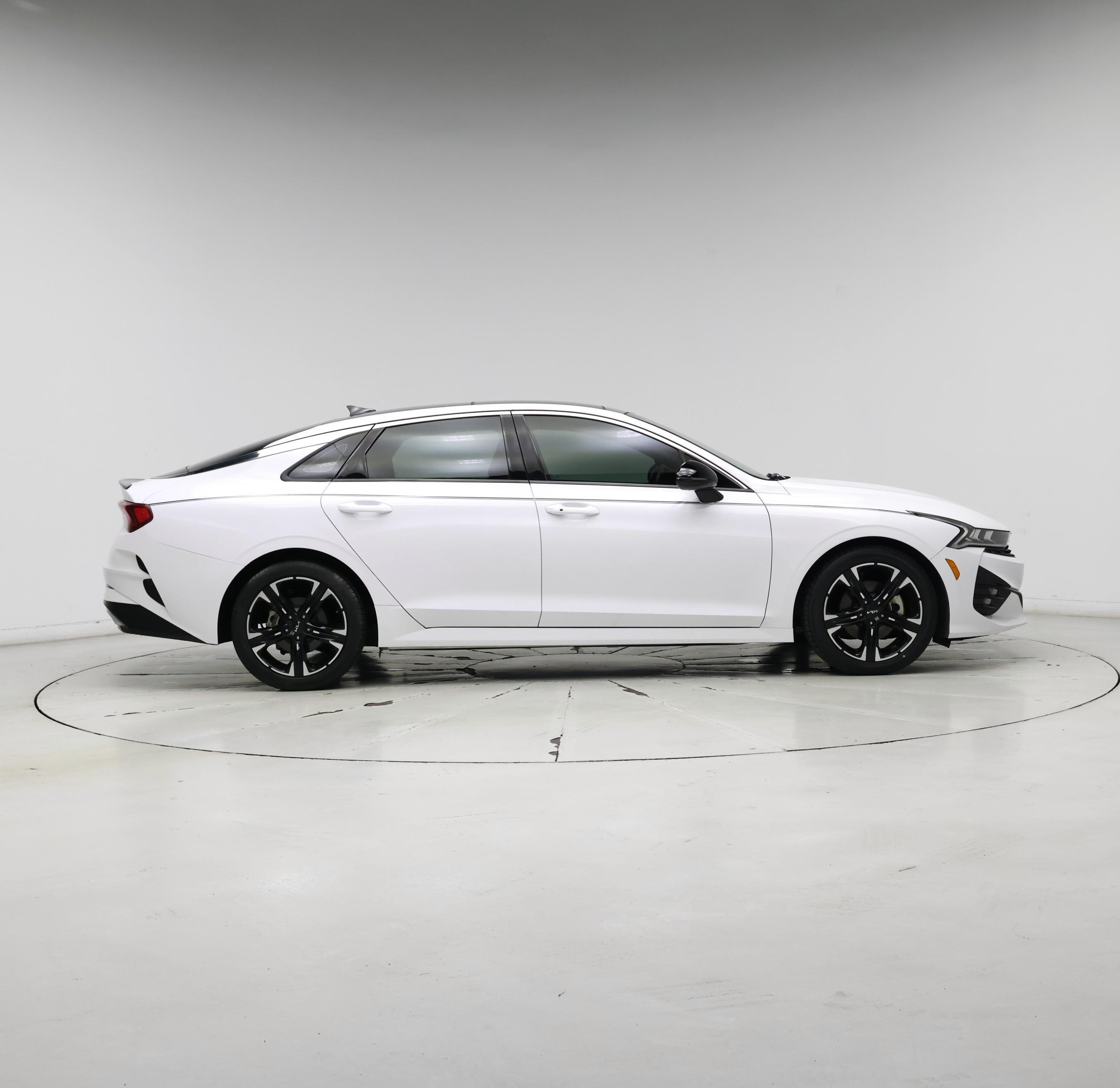 Thumbnail: 2022 Kia K5 - 7