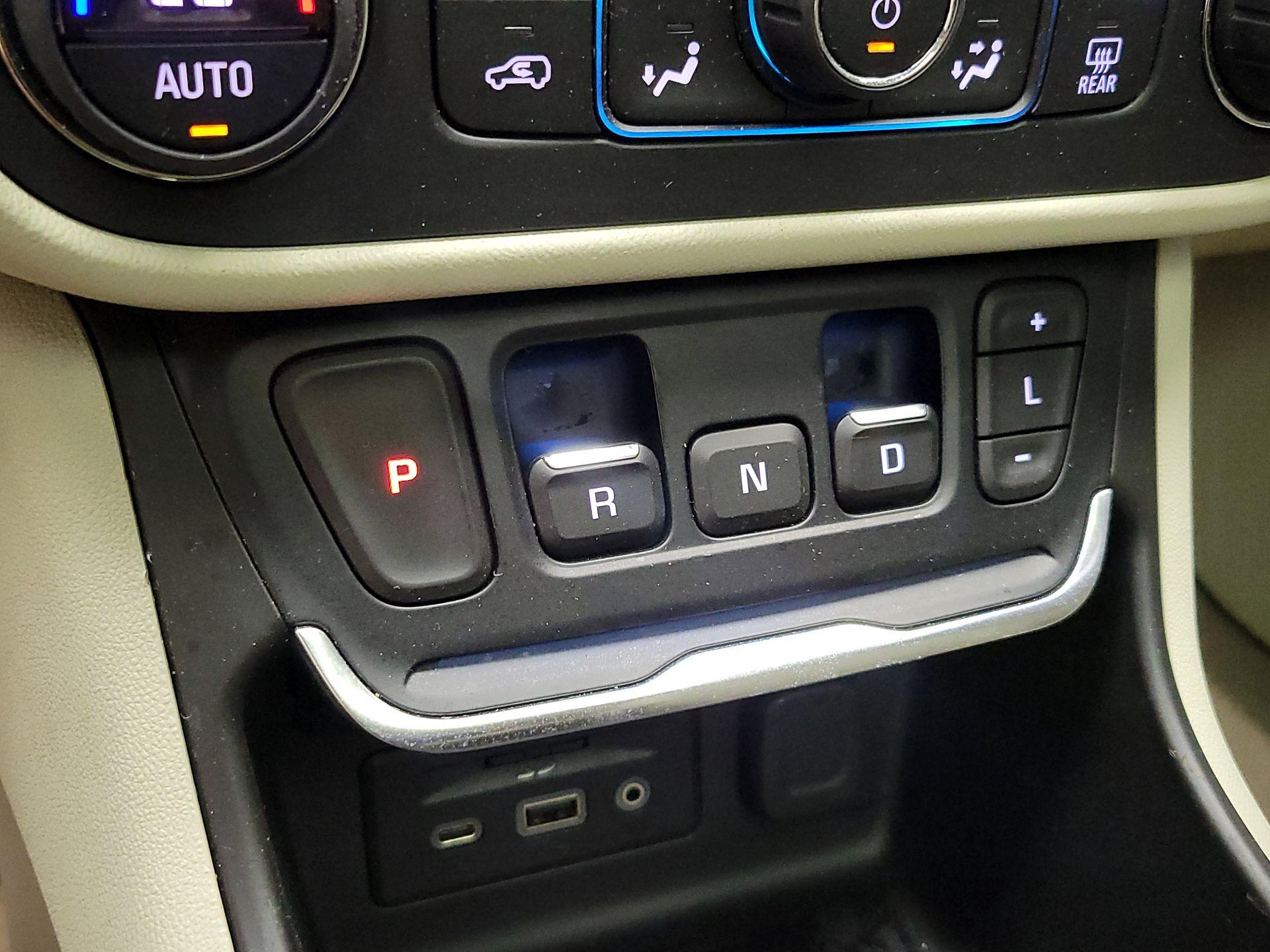 Thumbnail: 2018 GMC Terrain - 18