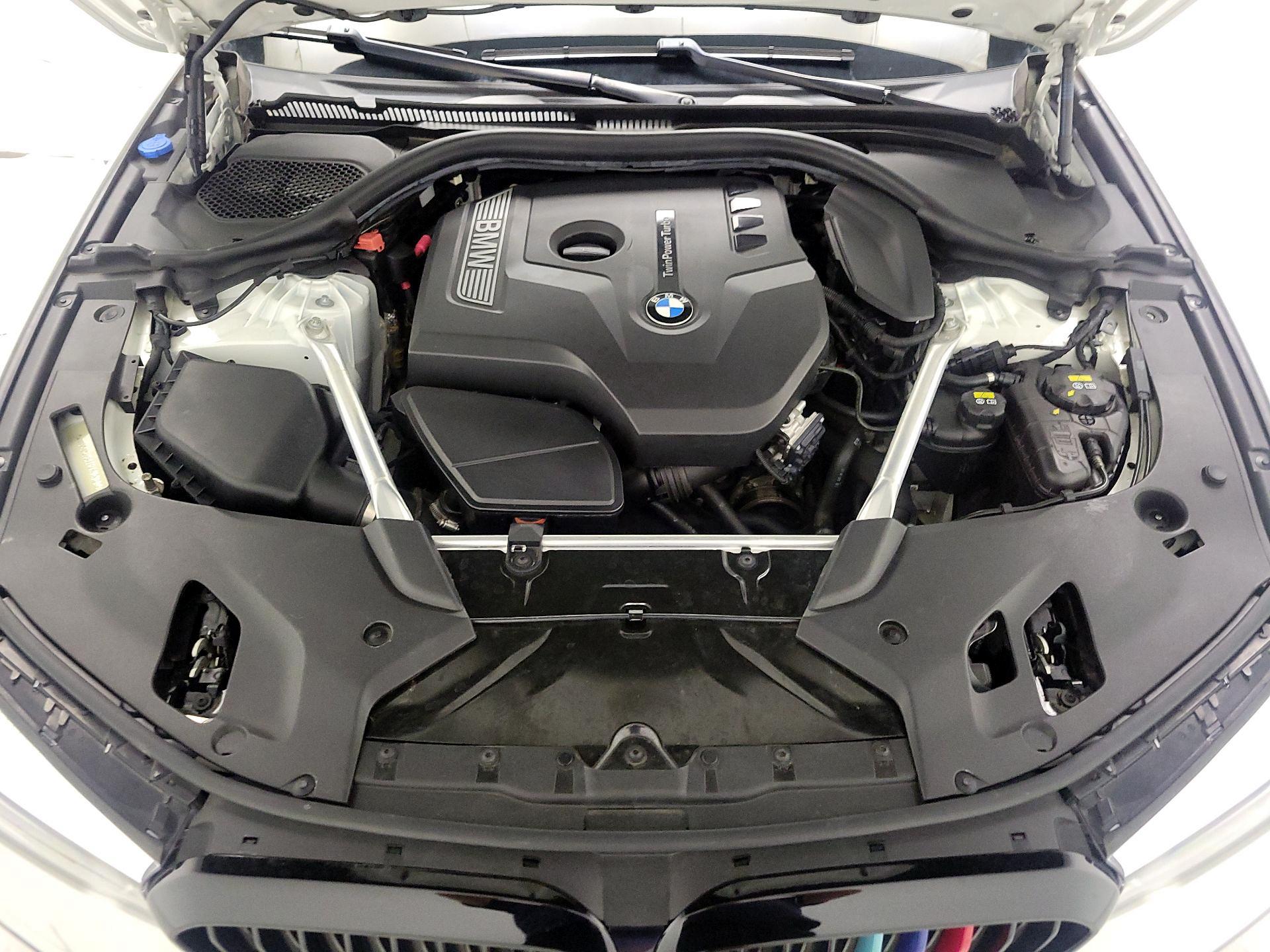 Thumbnail: 2018 BMW 5 Series - 20