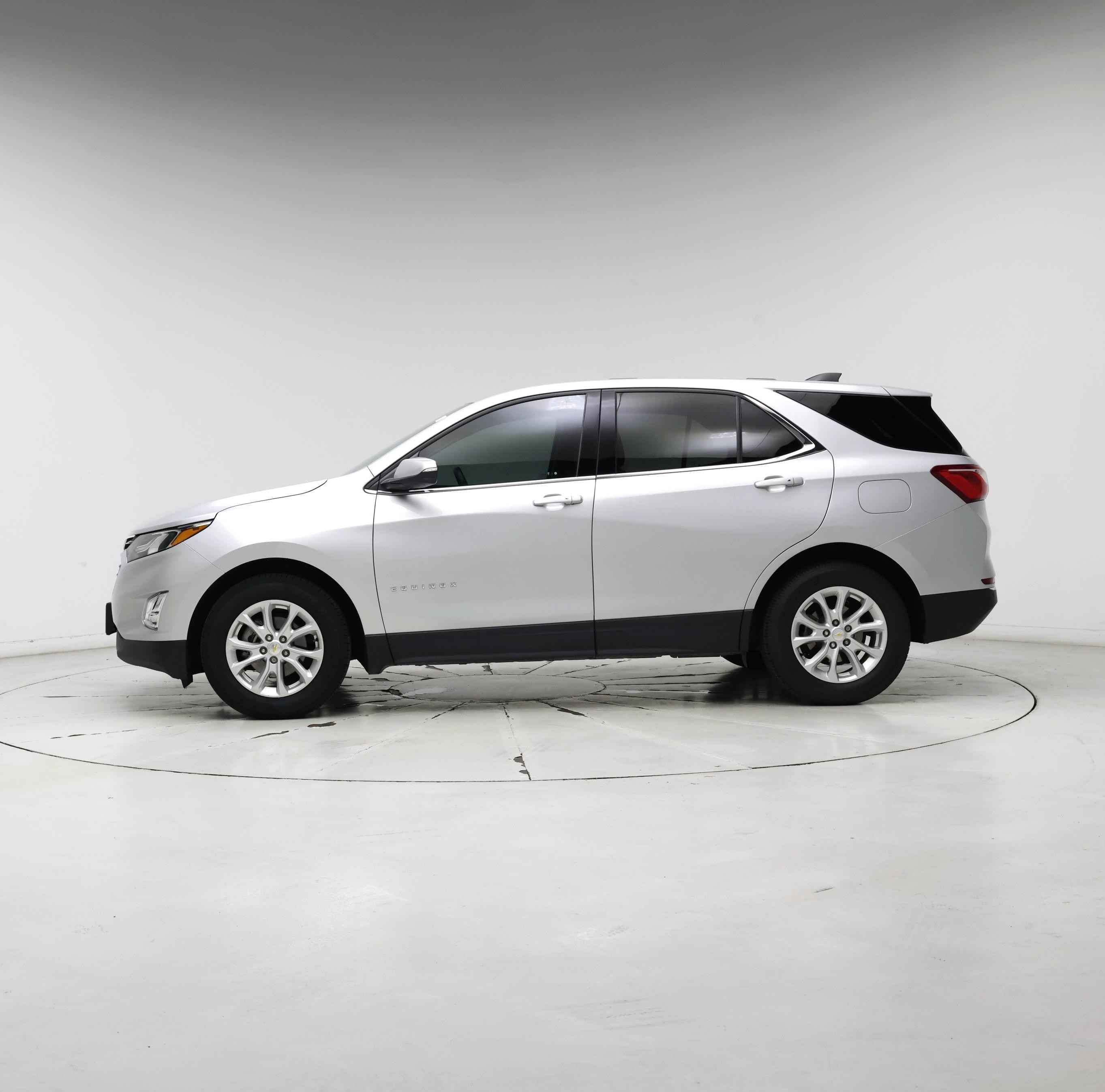 Thumbnail: 2018 Chevrolet Equinox - 3