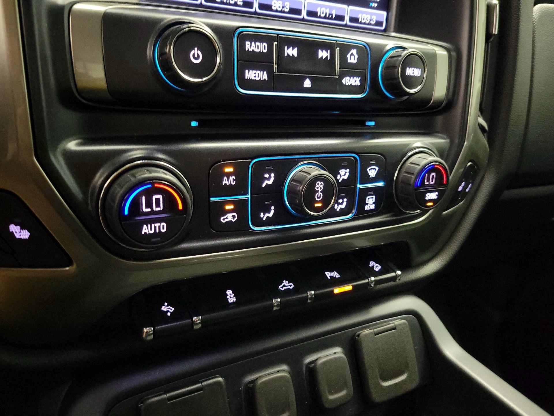 Thumbnail: 2018 Chevrolet Silverado 1500 - 16