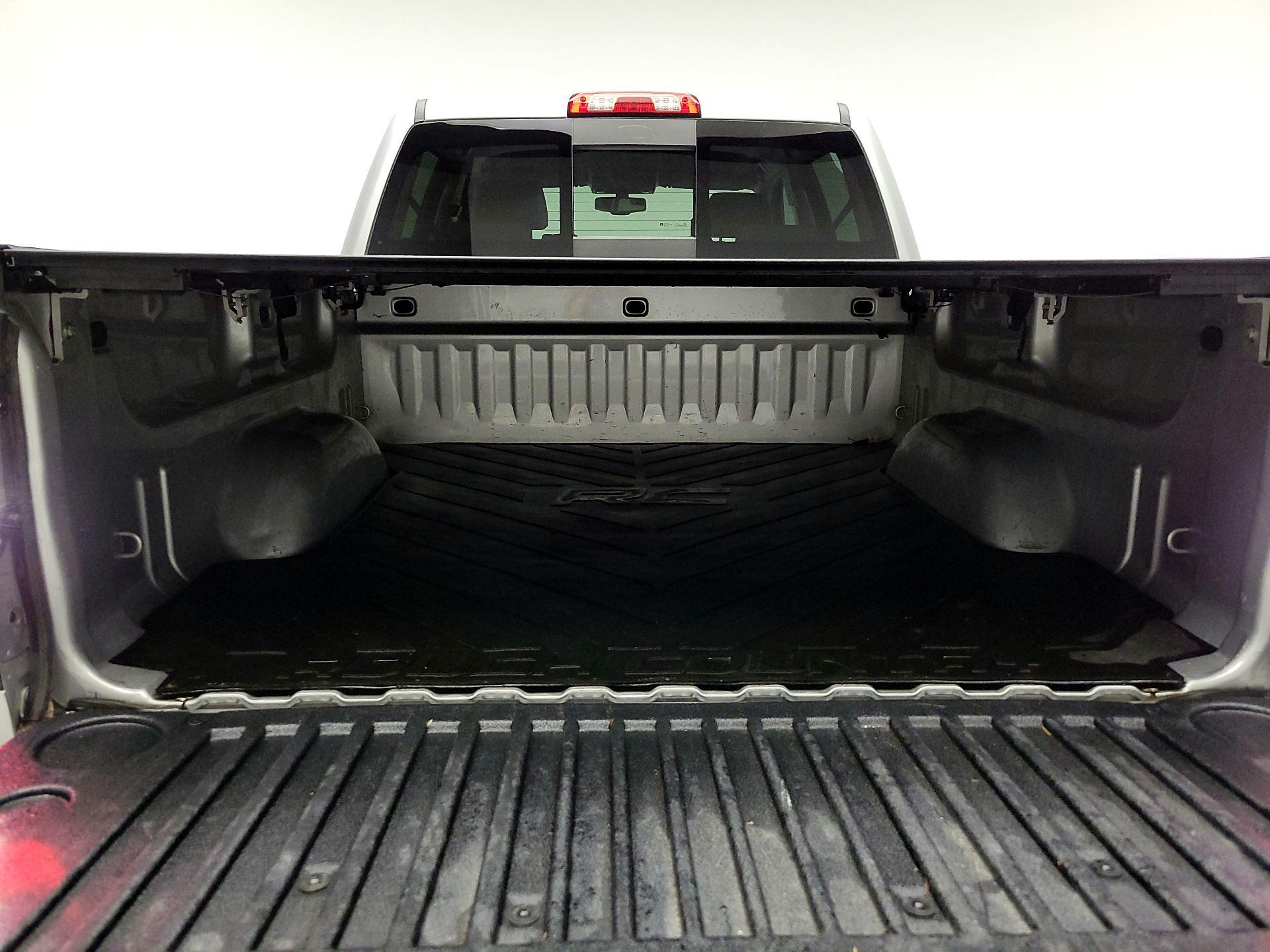 Thumbnail: 2018 Chevrolet Silverado 1500 - 20