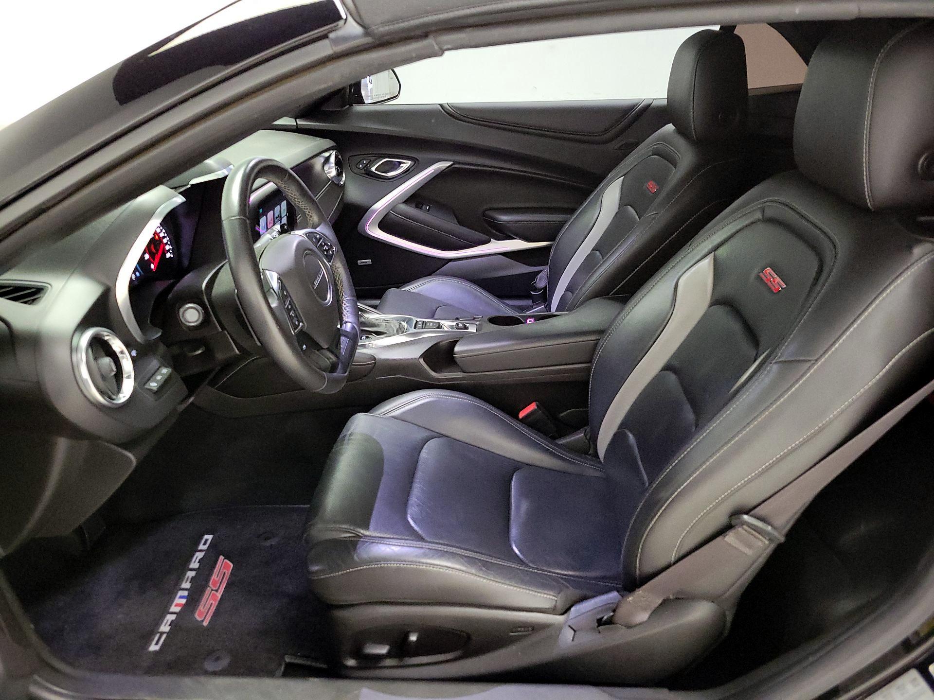 Thumbnail: 2017 Chevrolet Camaro - 11