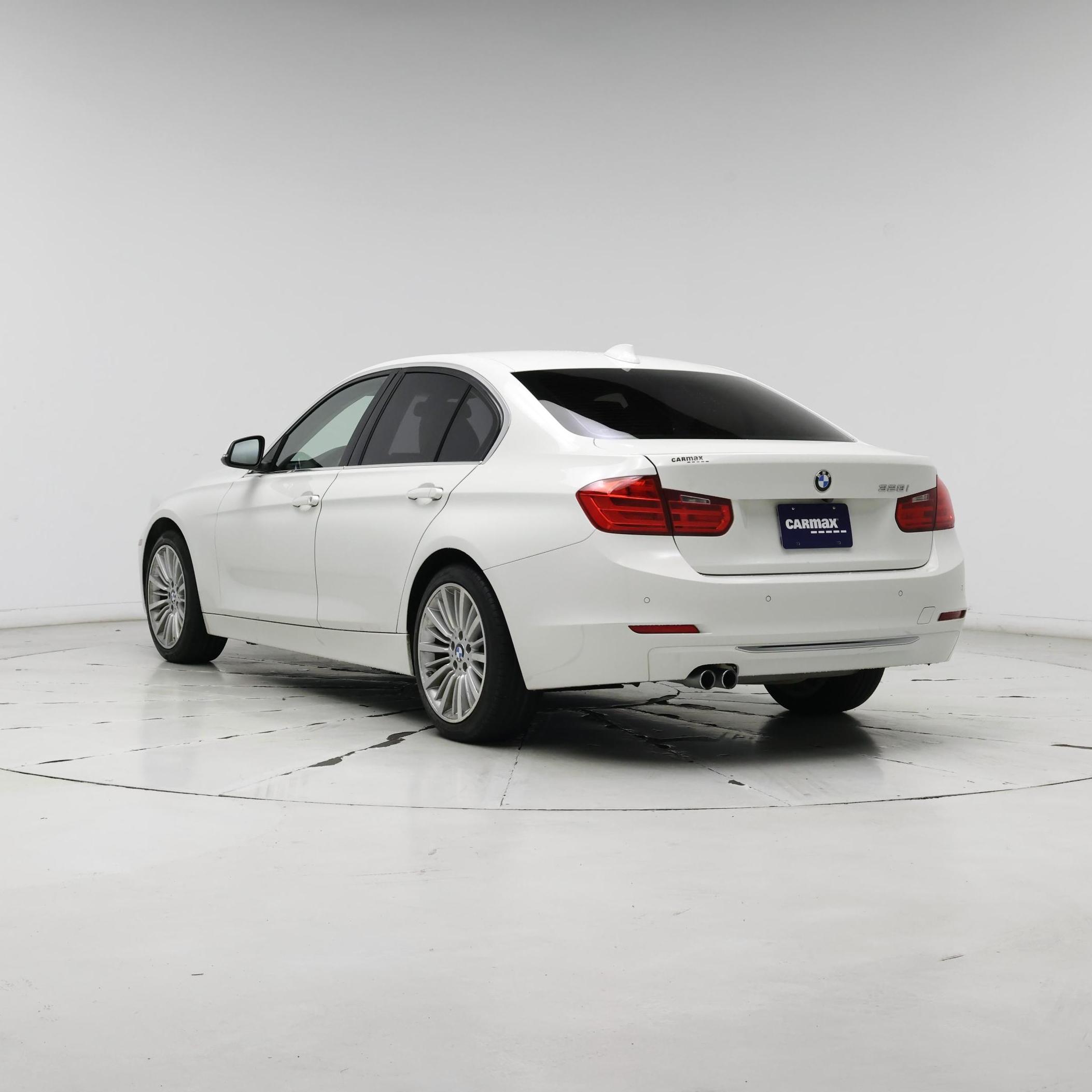 Thumbnail: 2015 BMW 3 Series - 2
