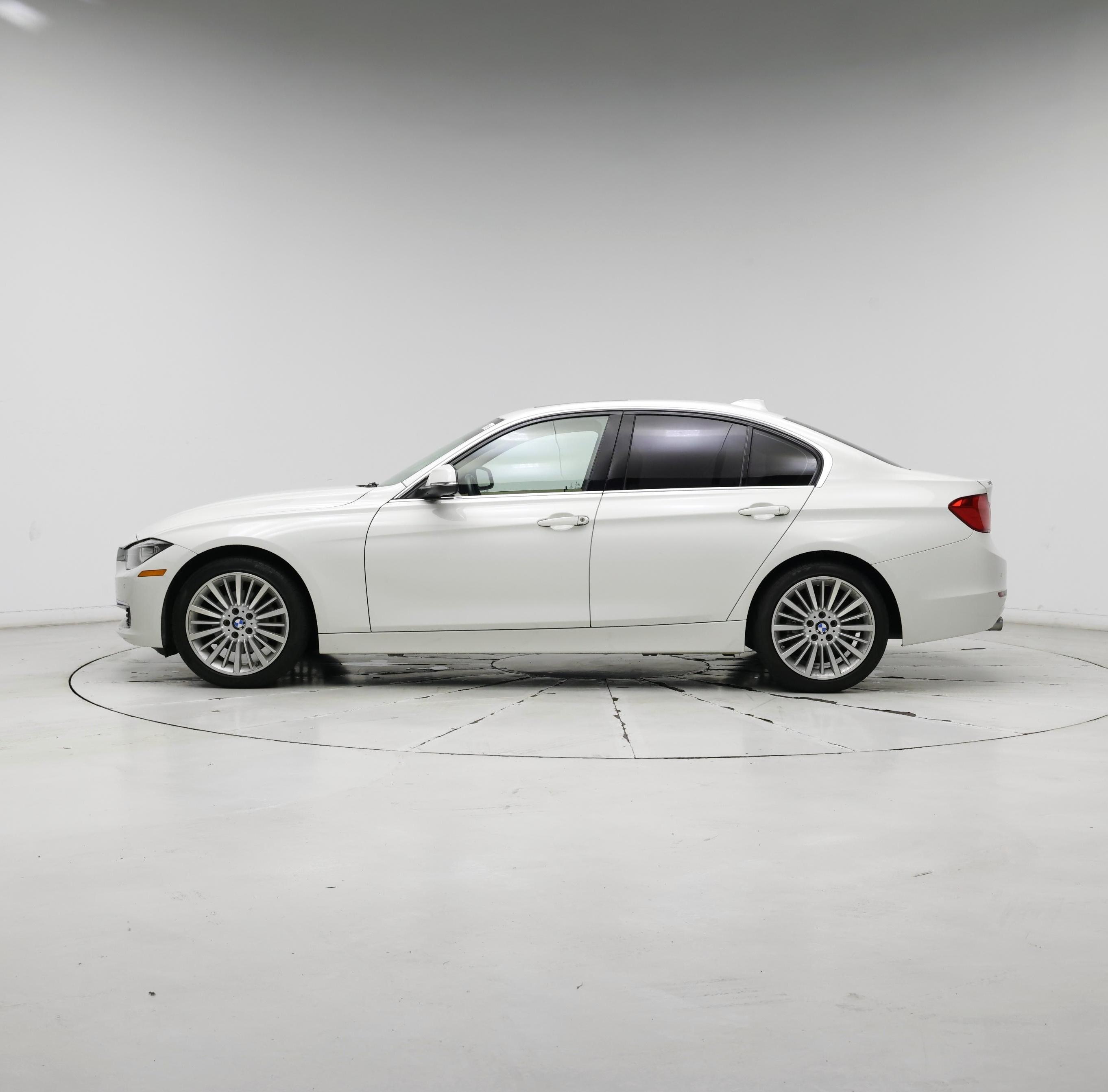 Thumbnail: 2015 BMW 3 Series - 3