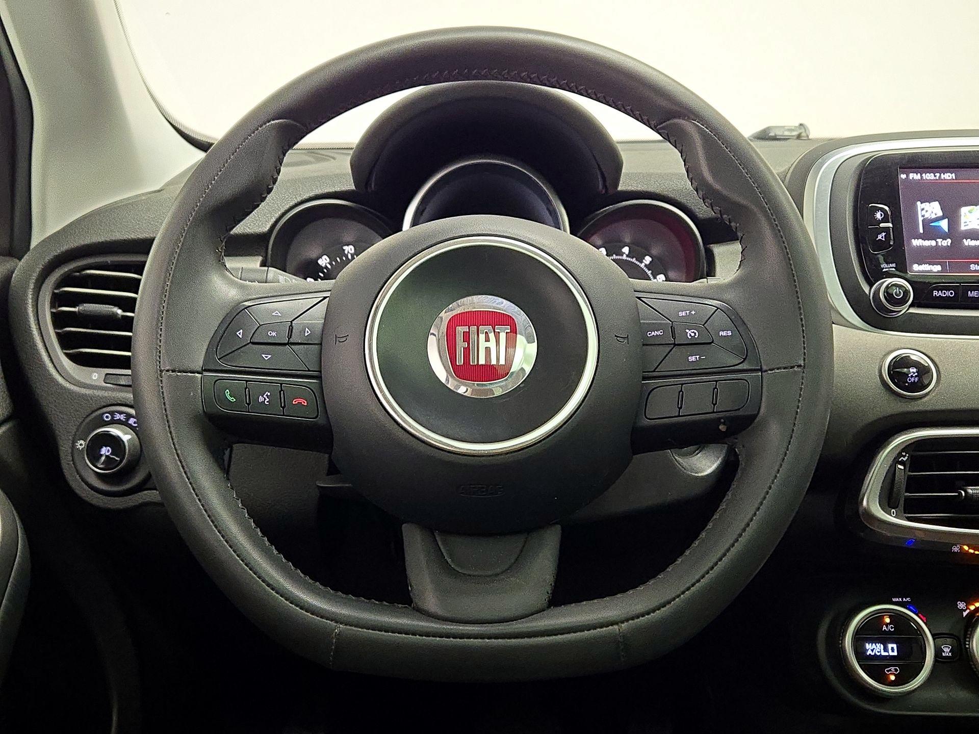 Thumbnail: 2016 Fiat 500X - 10