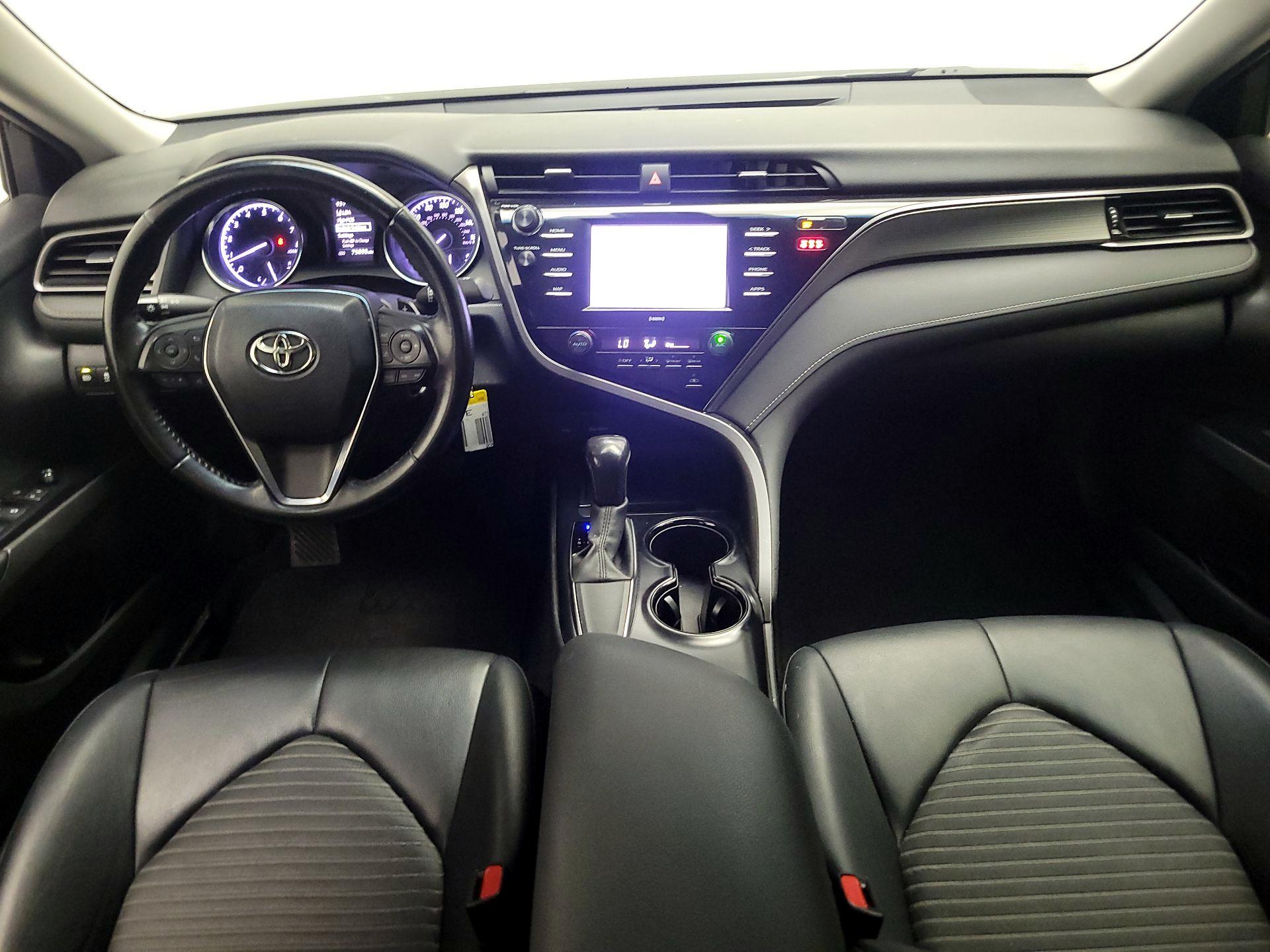 Thumbnail: 2020 Toyota Camry - 9