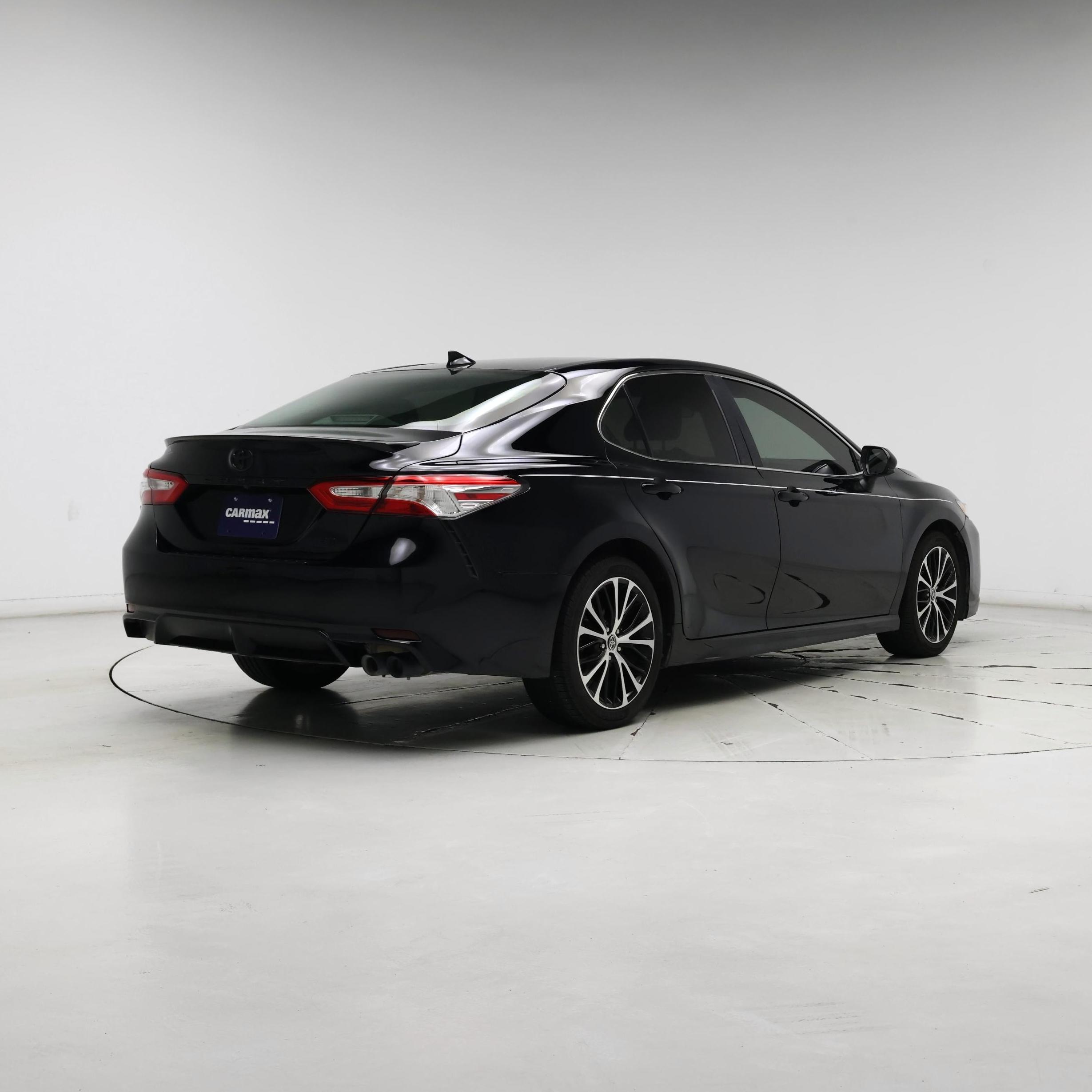 Thumbnail: 2020 Toyota Camry - 8
