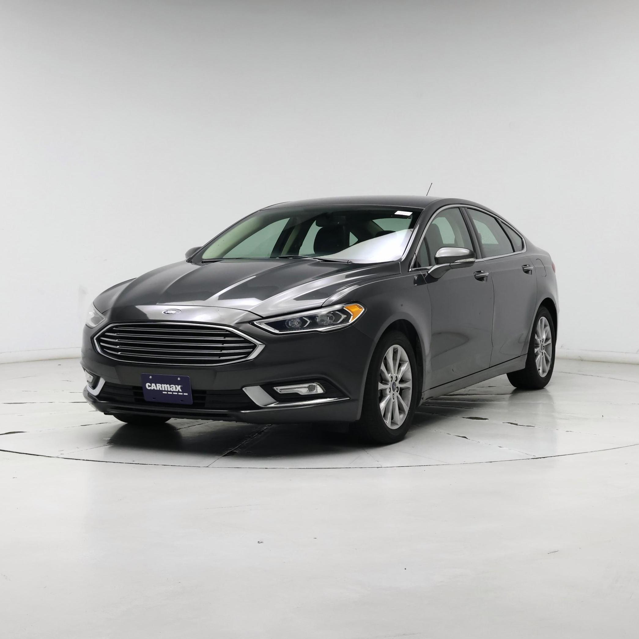 Thumbnail: 2017 Ford Fusion - 4