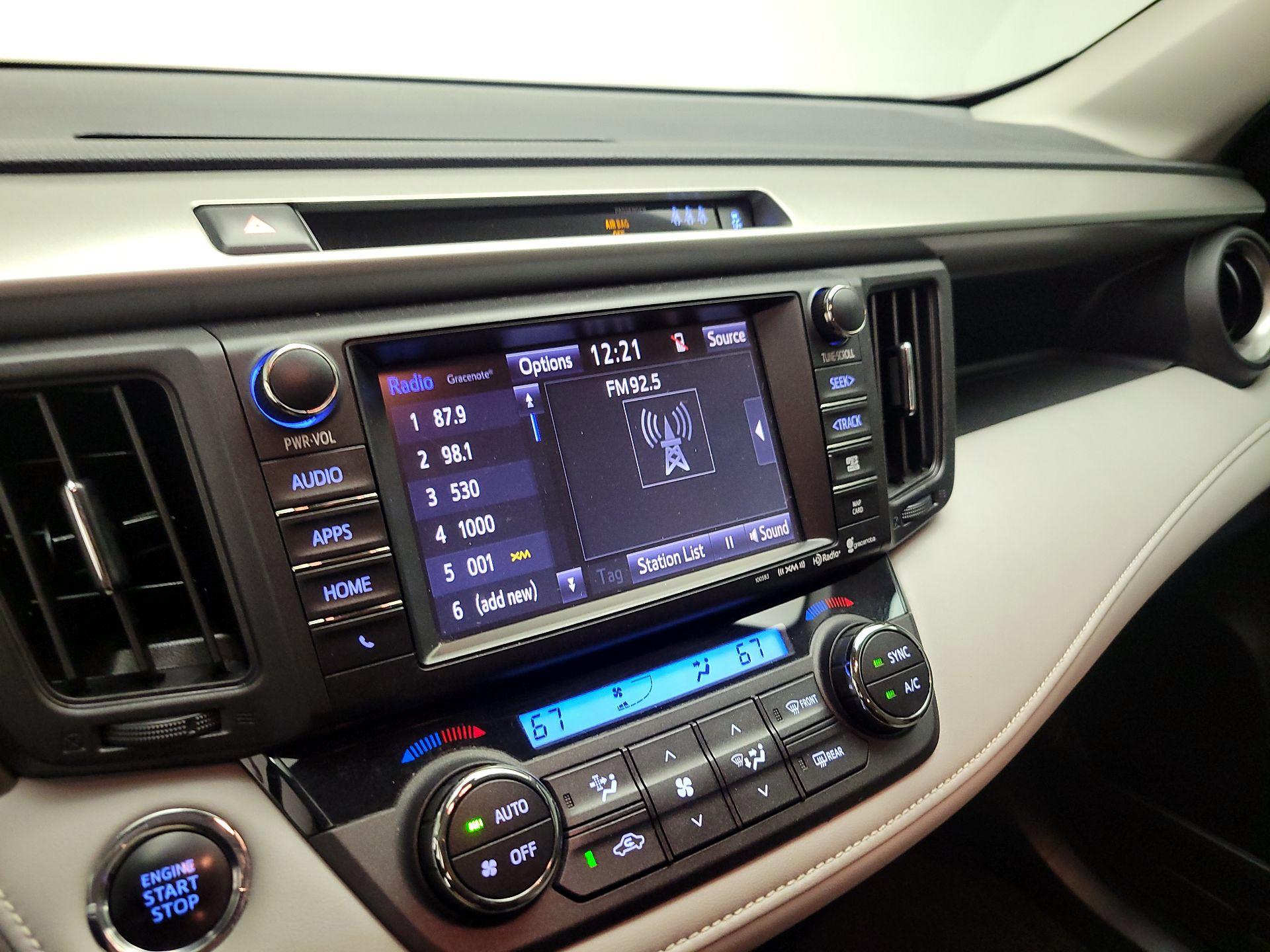 Thumbnail: 2018 Toyota RAV4 - 16