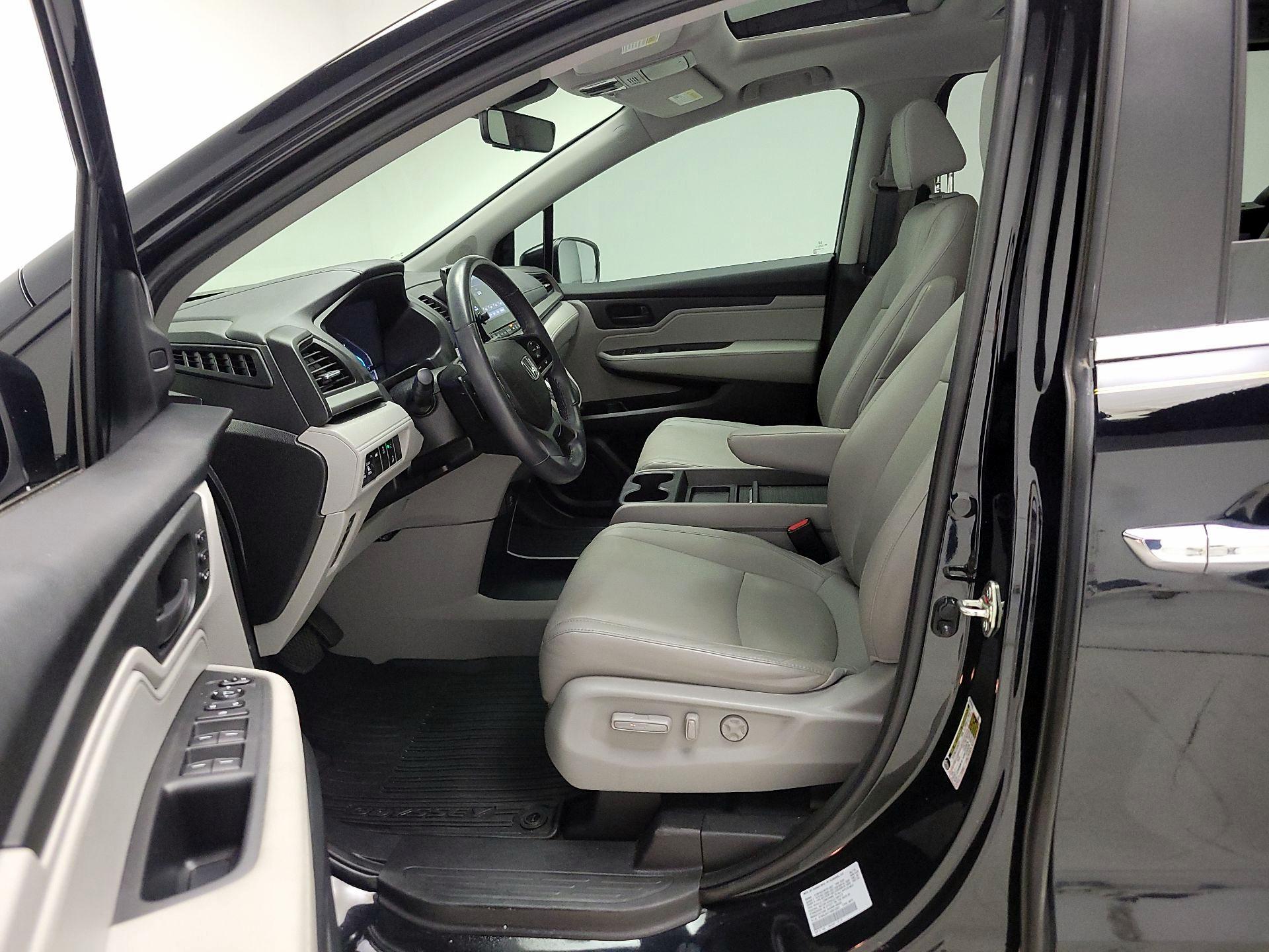 Thumbnail: 2019 Honda Odyssey - 11