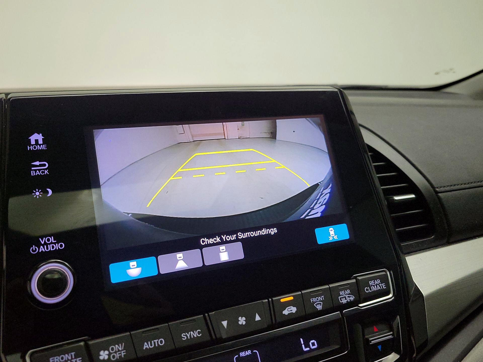 Thumbnail: 2019 Honda Odyssey - 14